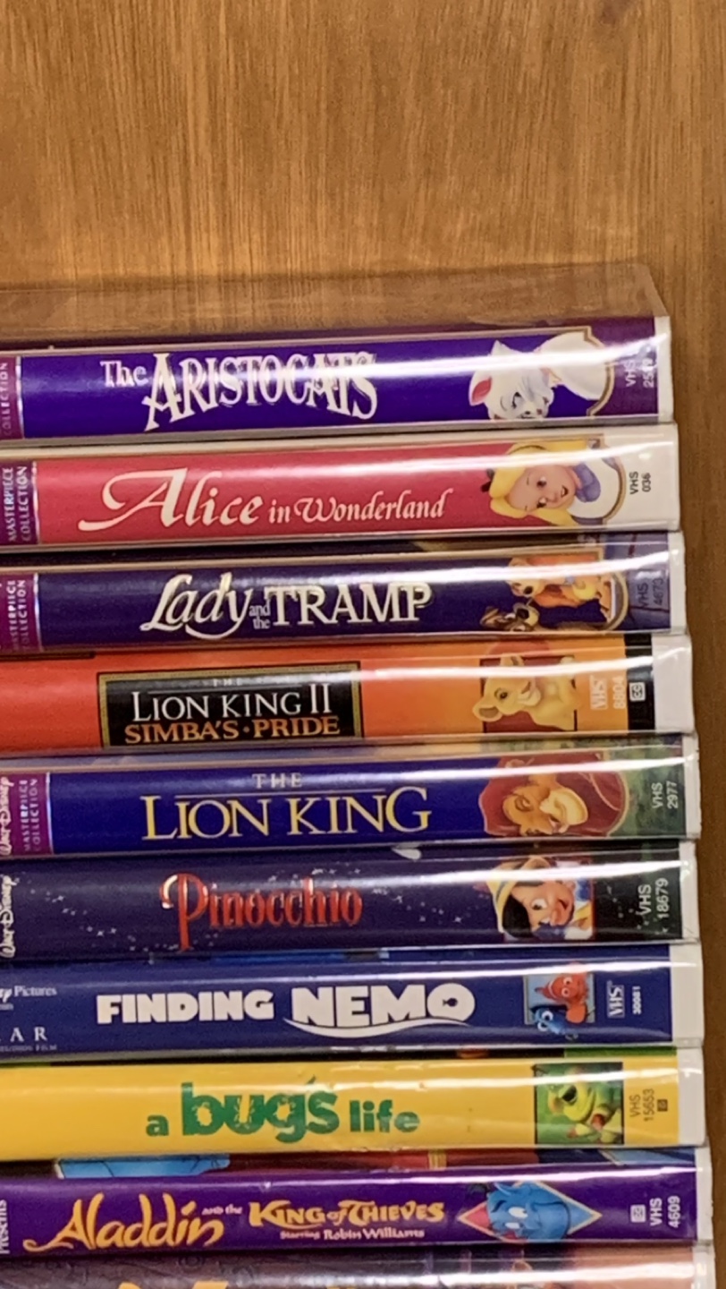 13 Disney VHS Movies - photo 3
