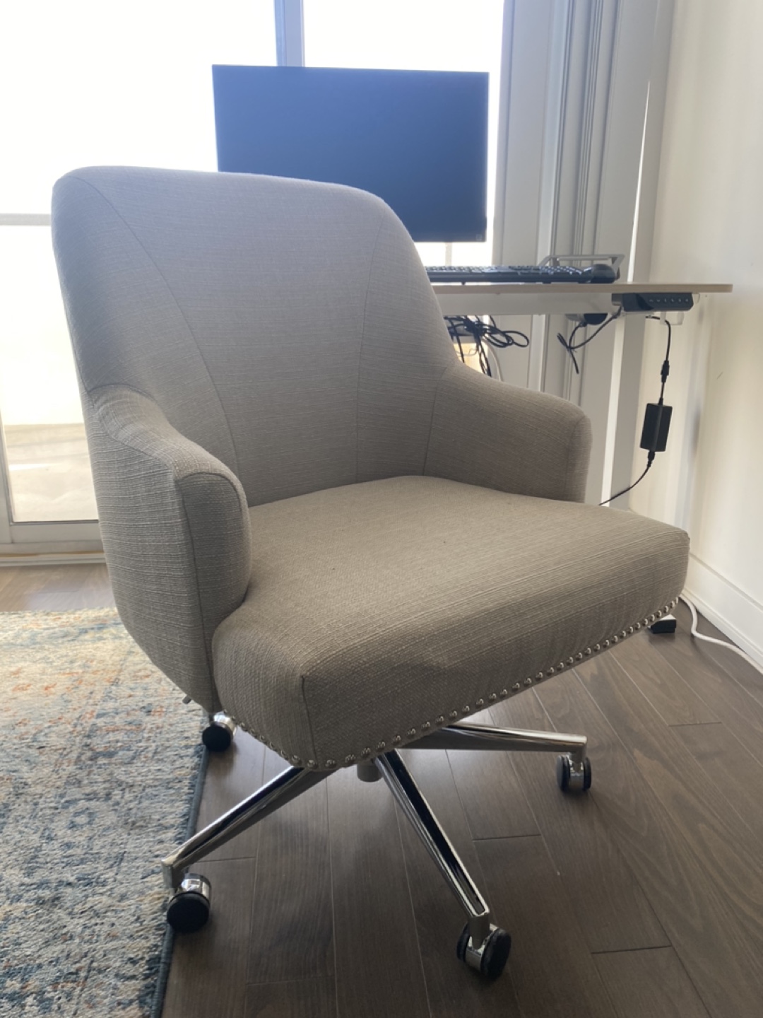 Standing desk and chair - photo 4