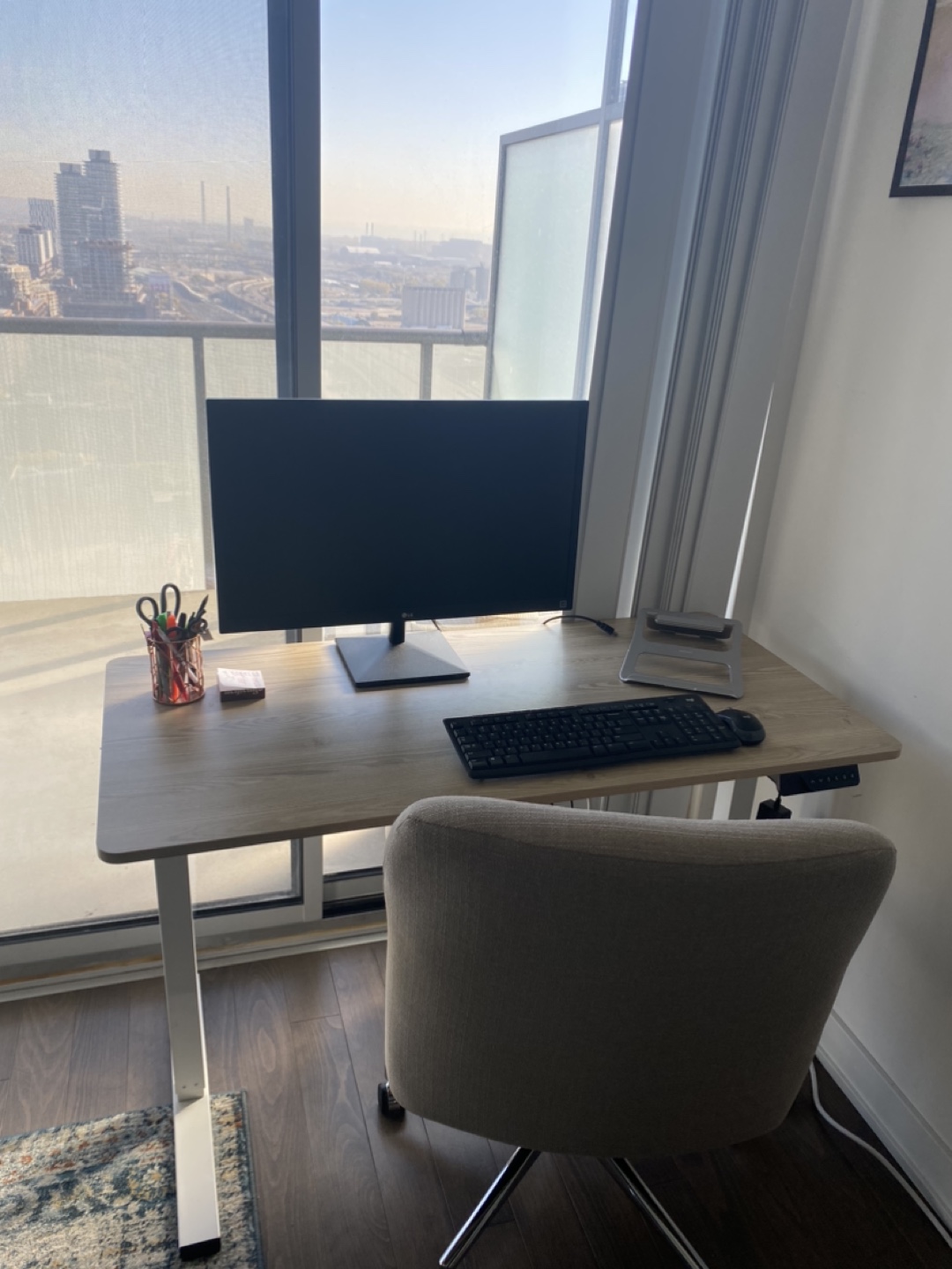 Standing desk and chair