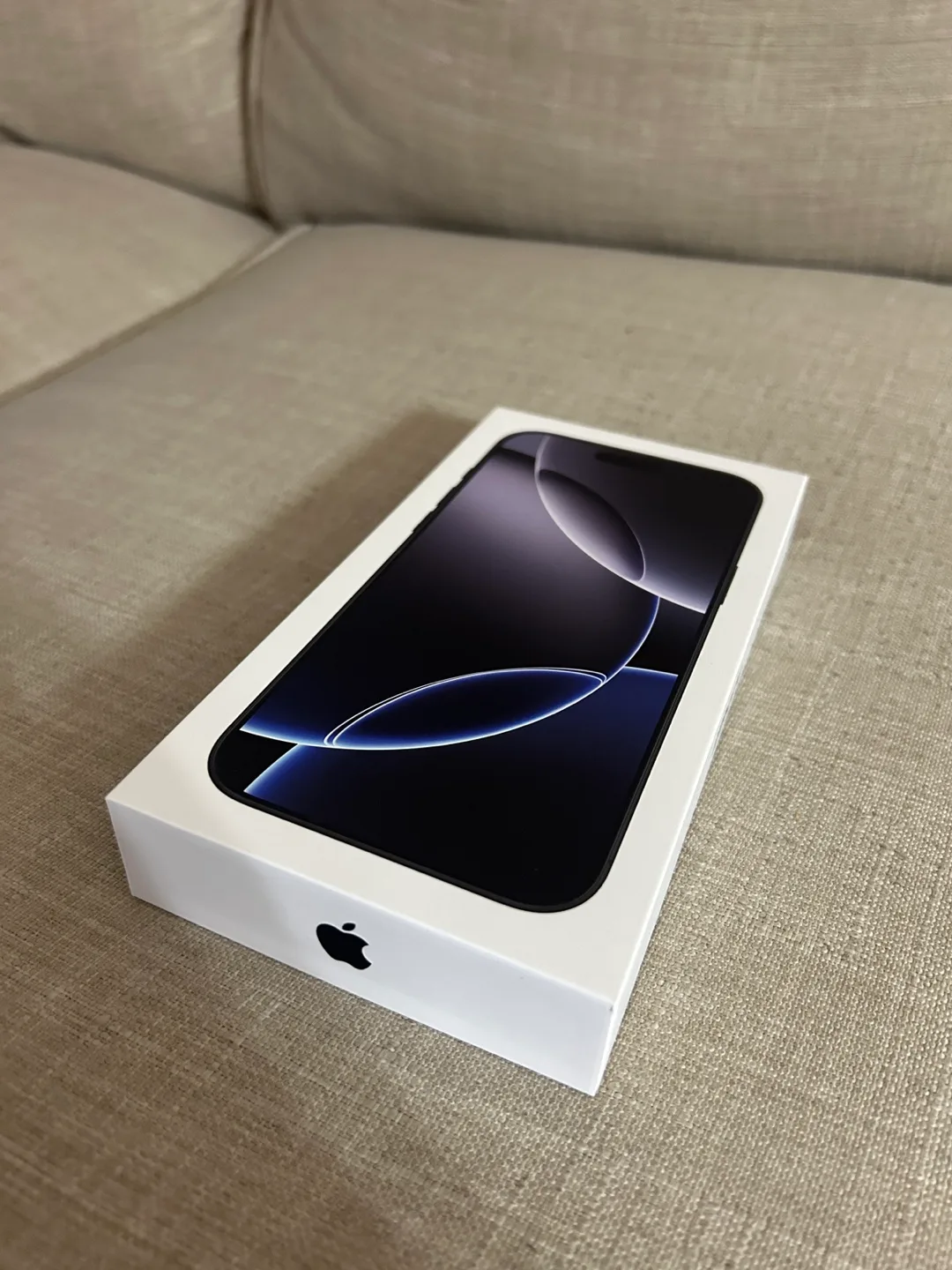 iPhone 16 Pro Max 512gb thumbnail