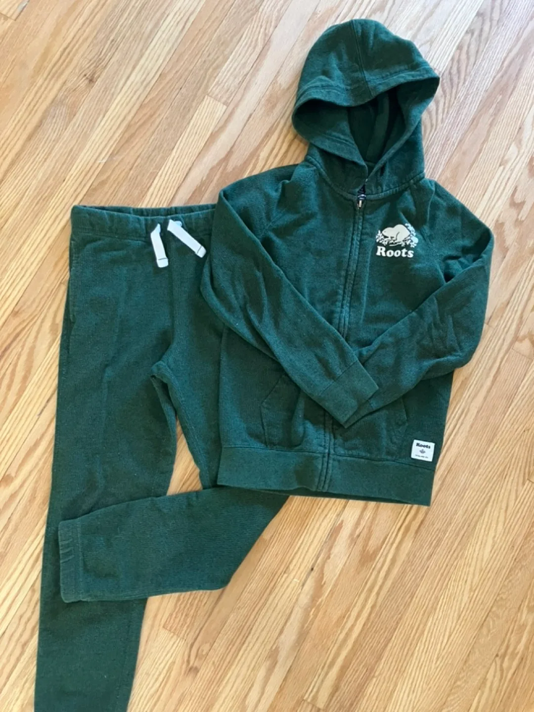 Roots Kids Green Hoodie and Jogger Set - Size 8 thumbnail