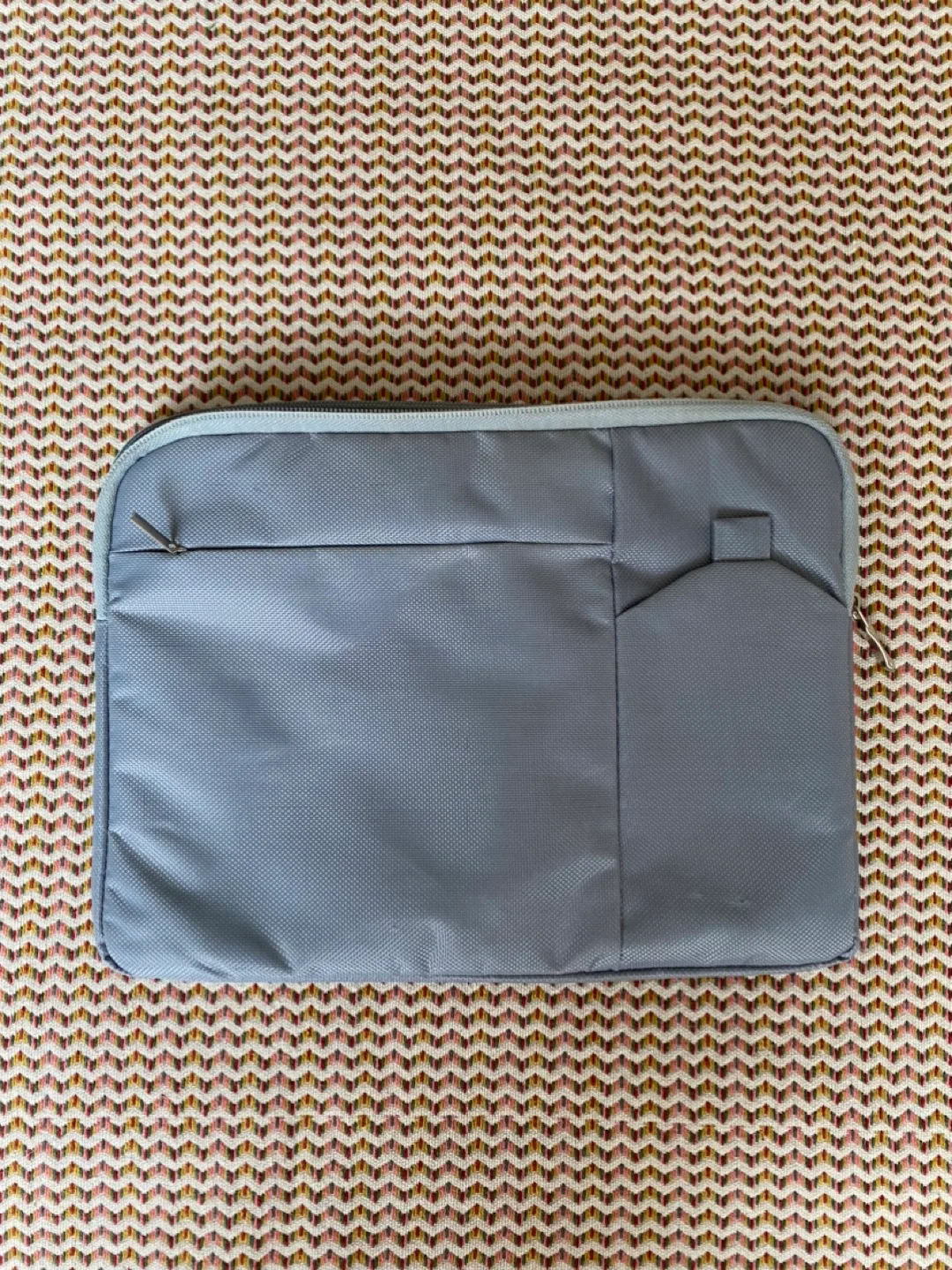 Tablet pouch thumbnail