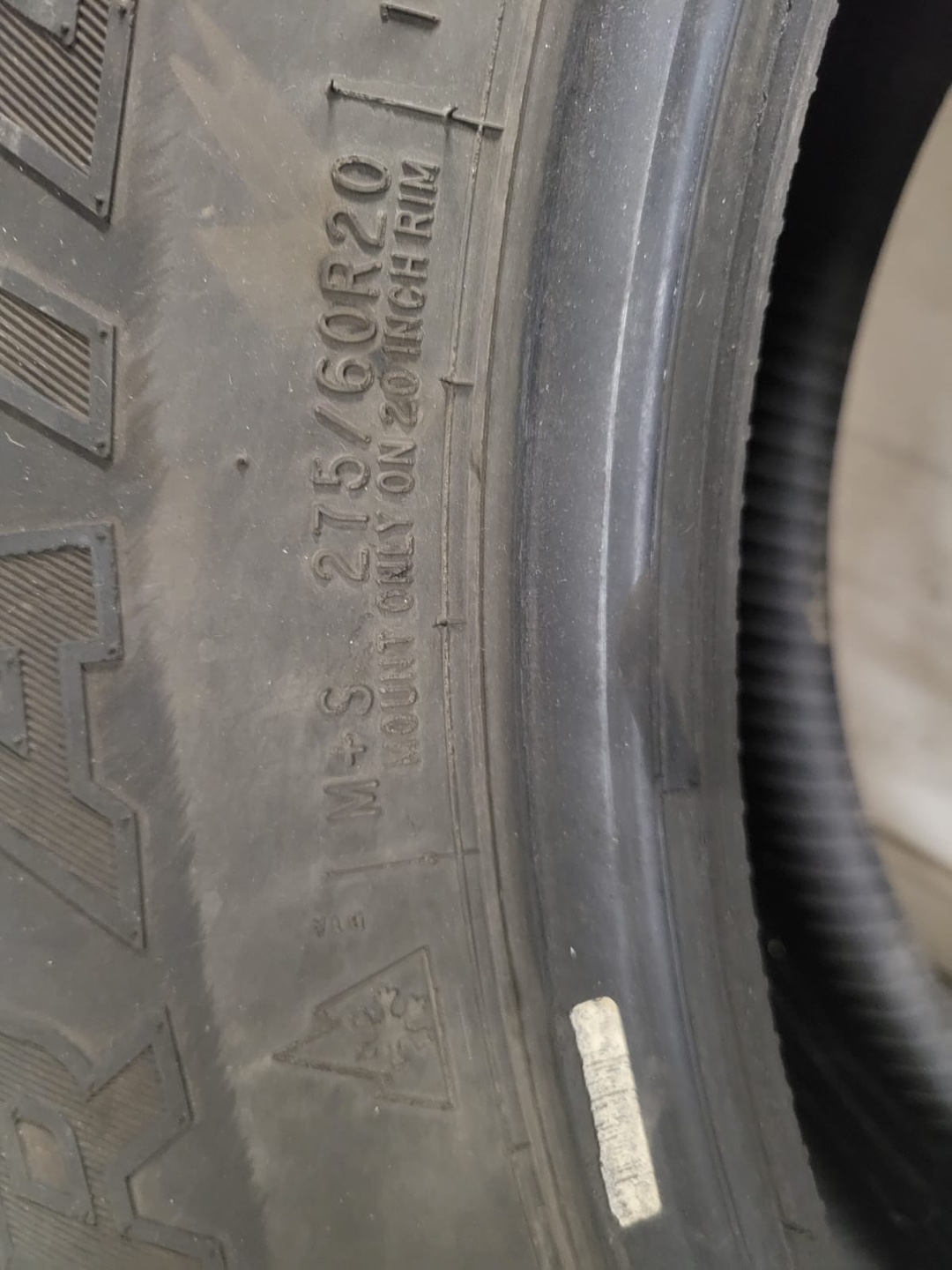 Motomaster Xtrail 275/60R20 winter Tires - photo 3