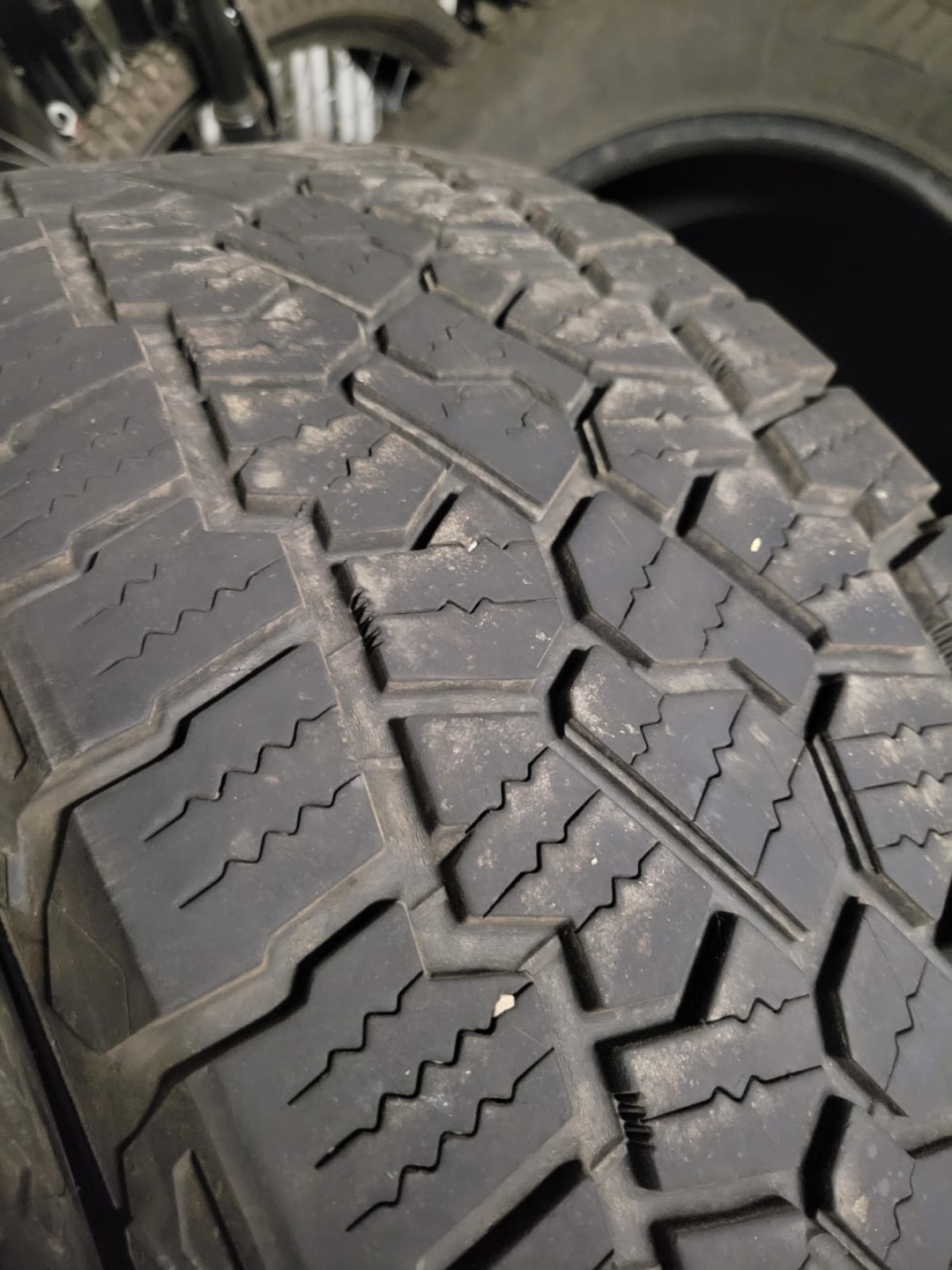 Motomaster Xtrail 275/60R20 winter Tires - photo 2