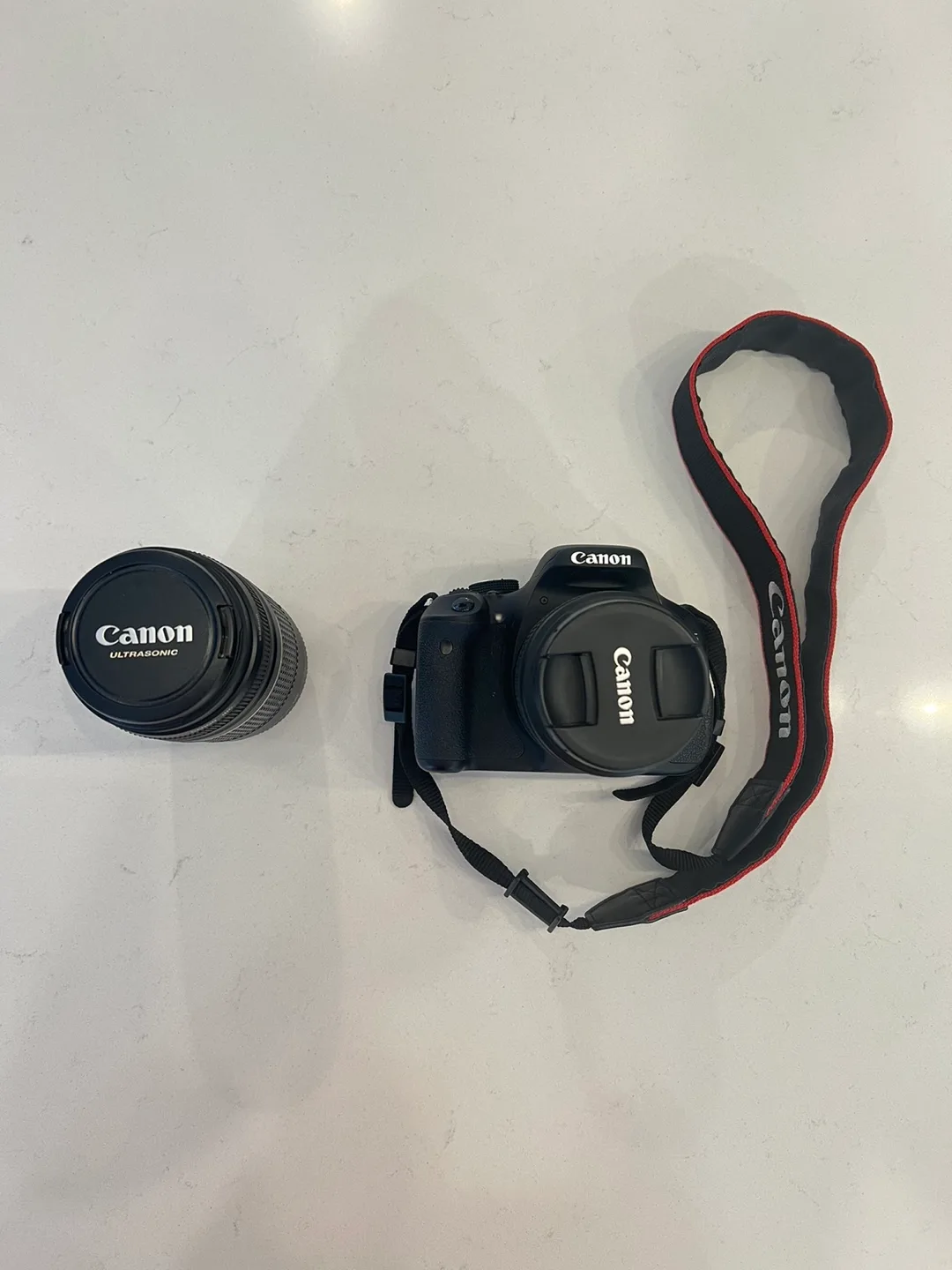 Canon EOS Rebel T3i Camera with 75-300mm len image indicator(2)