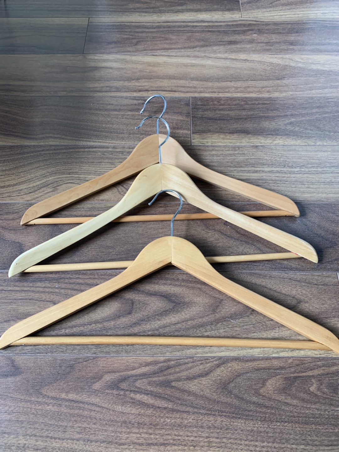 Set of 8 Hangers (For suits/skirts/pants)