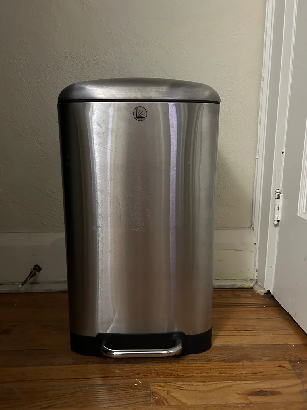 Stainless Steel Step Trash Can thumbnail