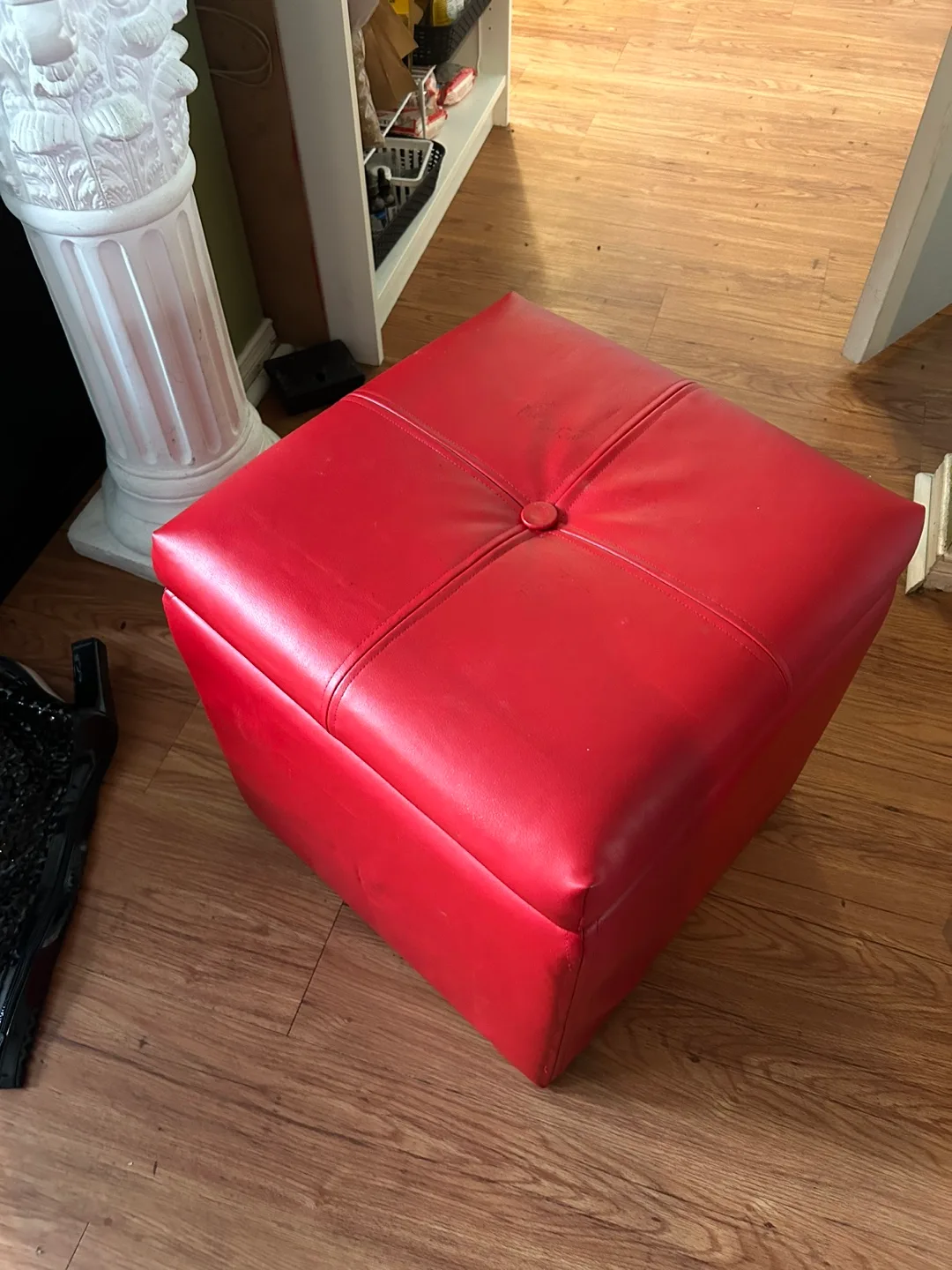 red ottoman image indicator(2)