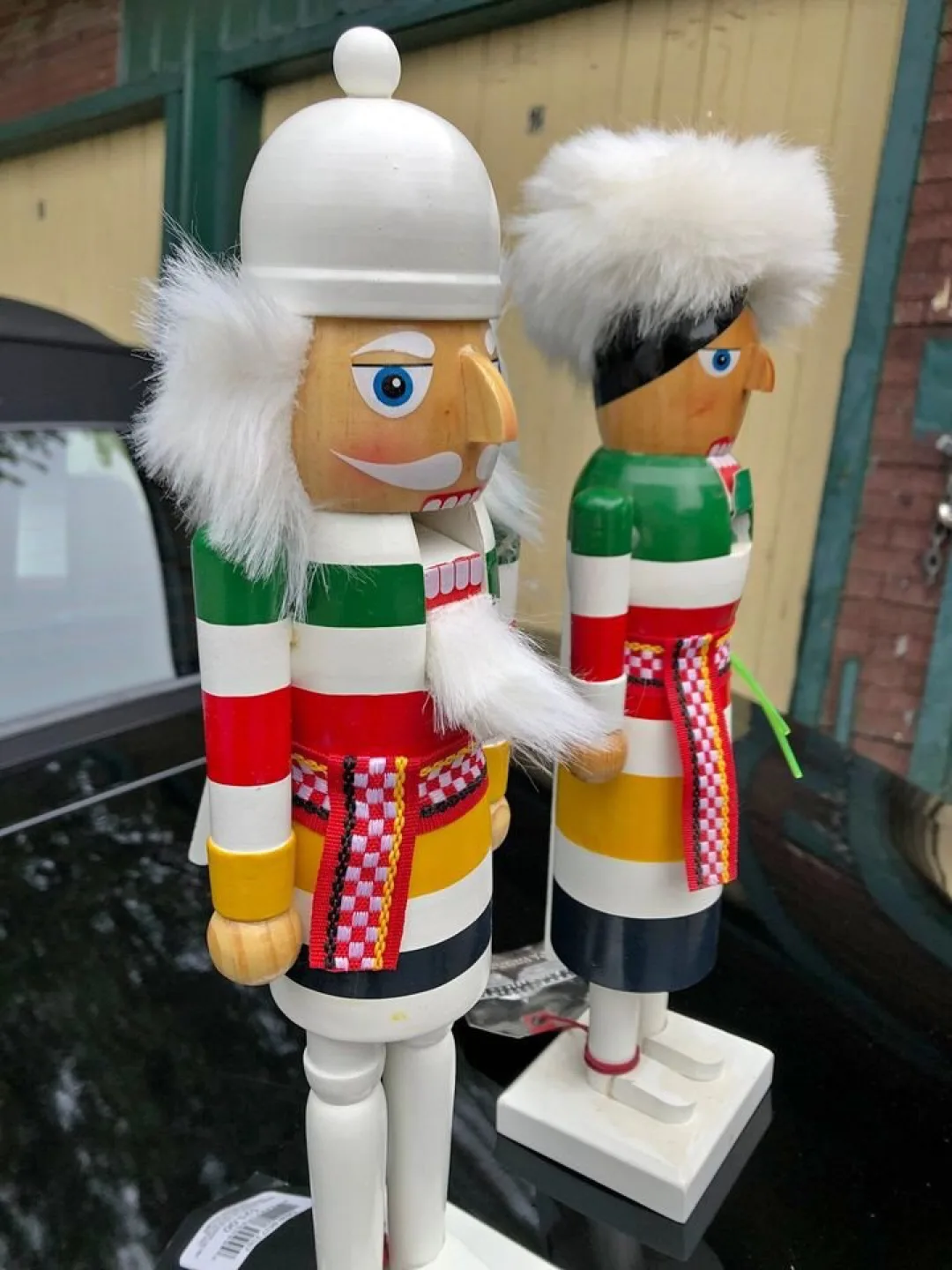 Set of 2 HBC Nutcrackers image indicator(2)