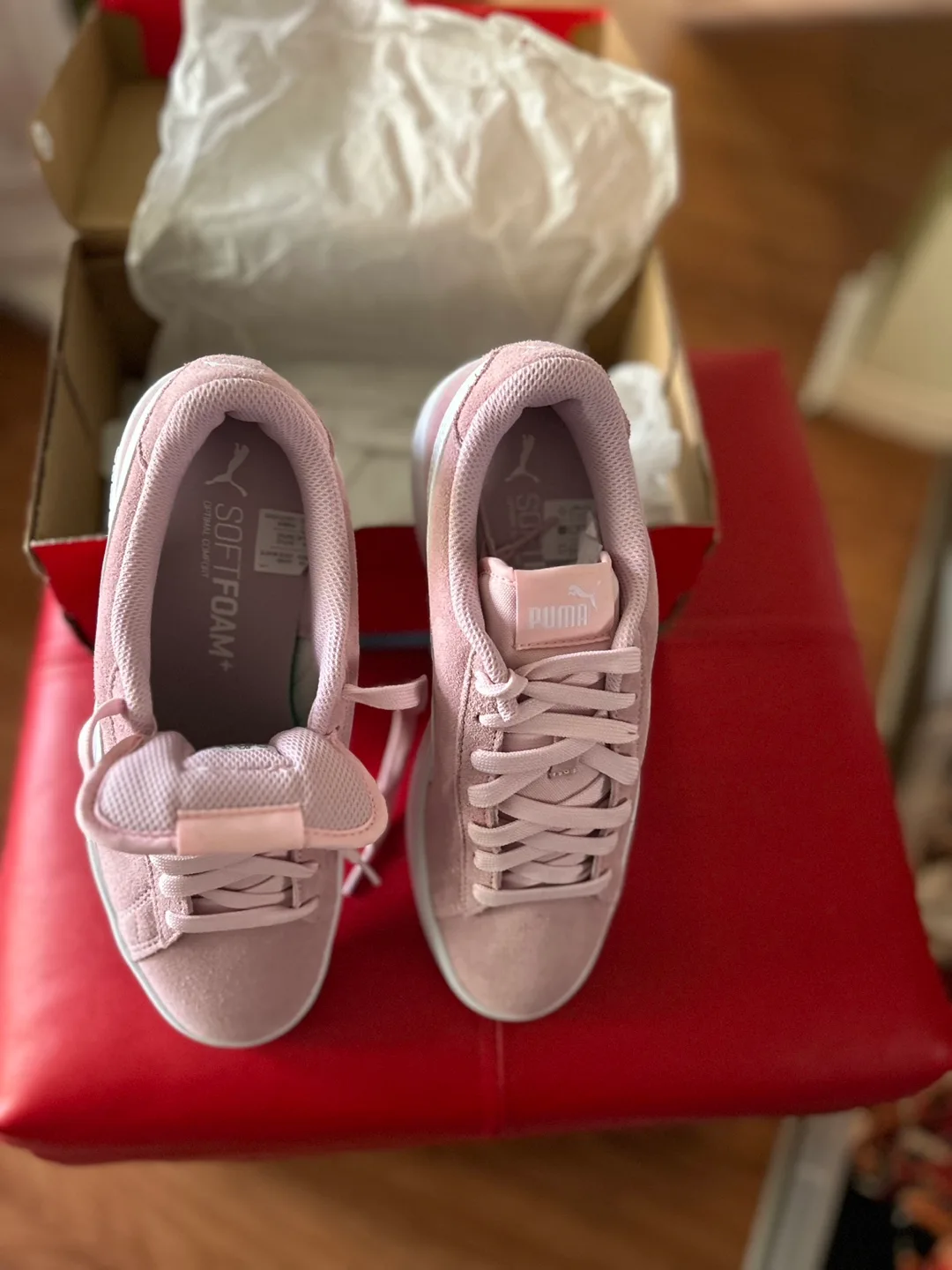 Puma Suede Classic Women's Sneakers Size 5.5 image indicator(3)