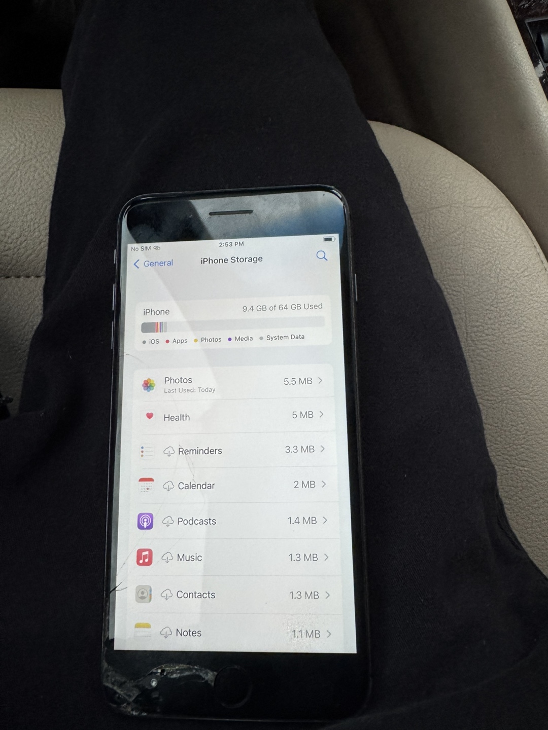 iPhone 8 Plus 64GB - Cracked Screen - photo 3