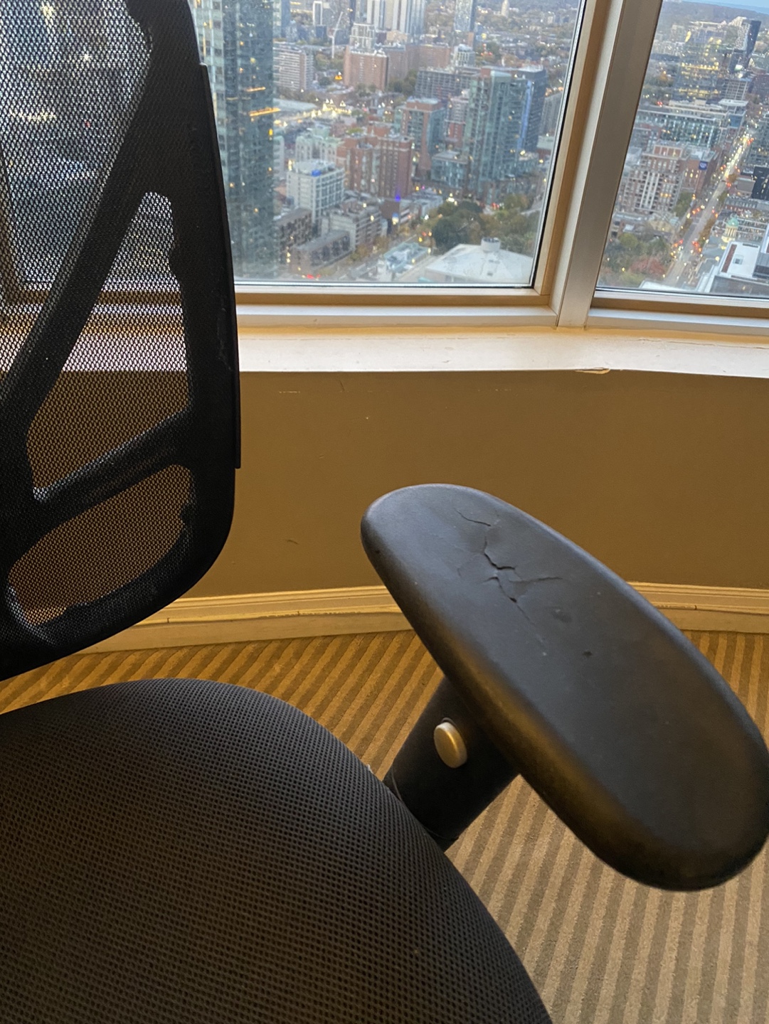 Ergonomic Office Chair - photo 3