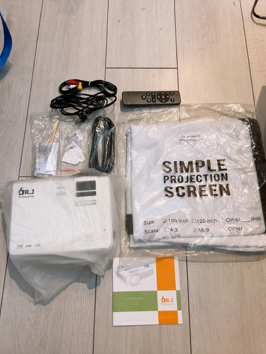 🥕Open box🥕 DRJ Upgrade 7500Lumens Mini Projector with Screen image indicator(2)