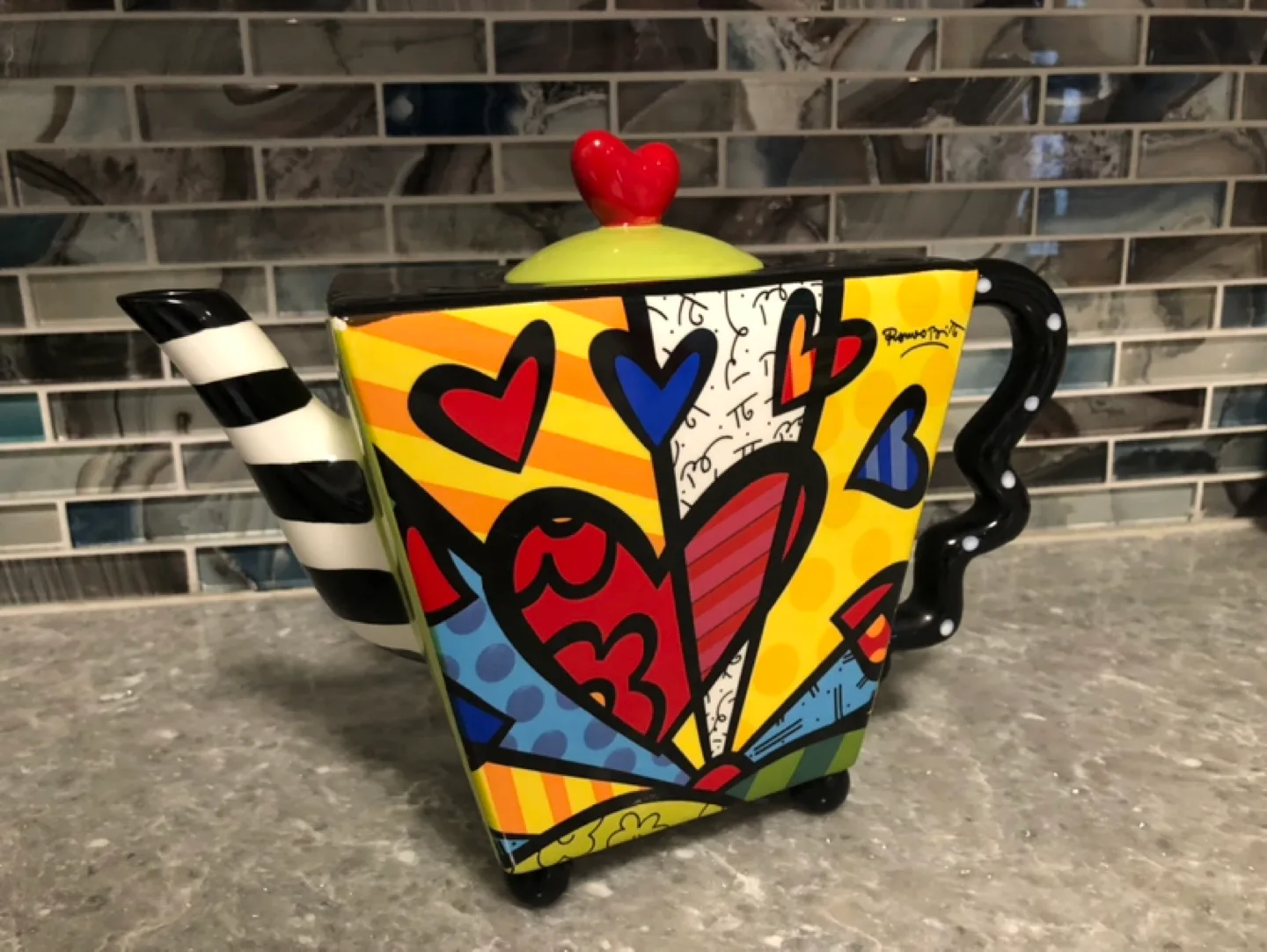 Designer Romero Britto Teapot image indicator(3)