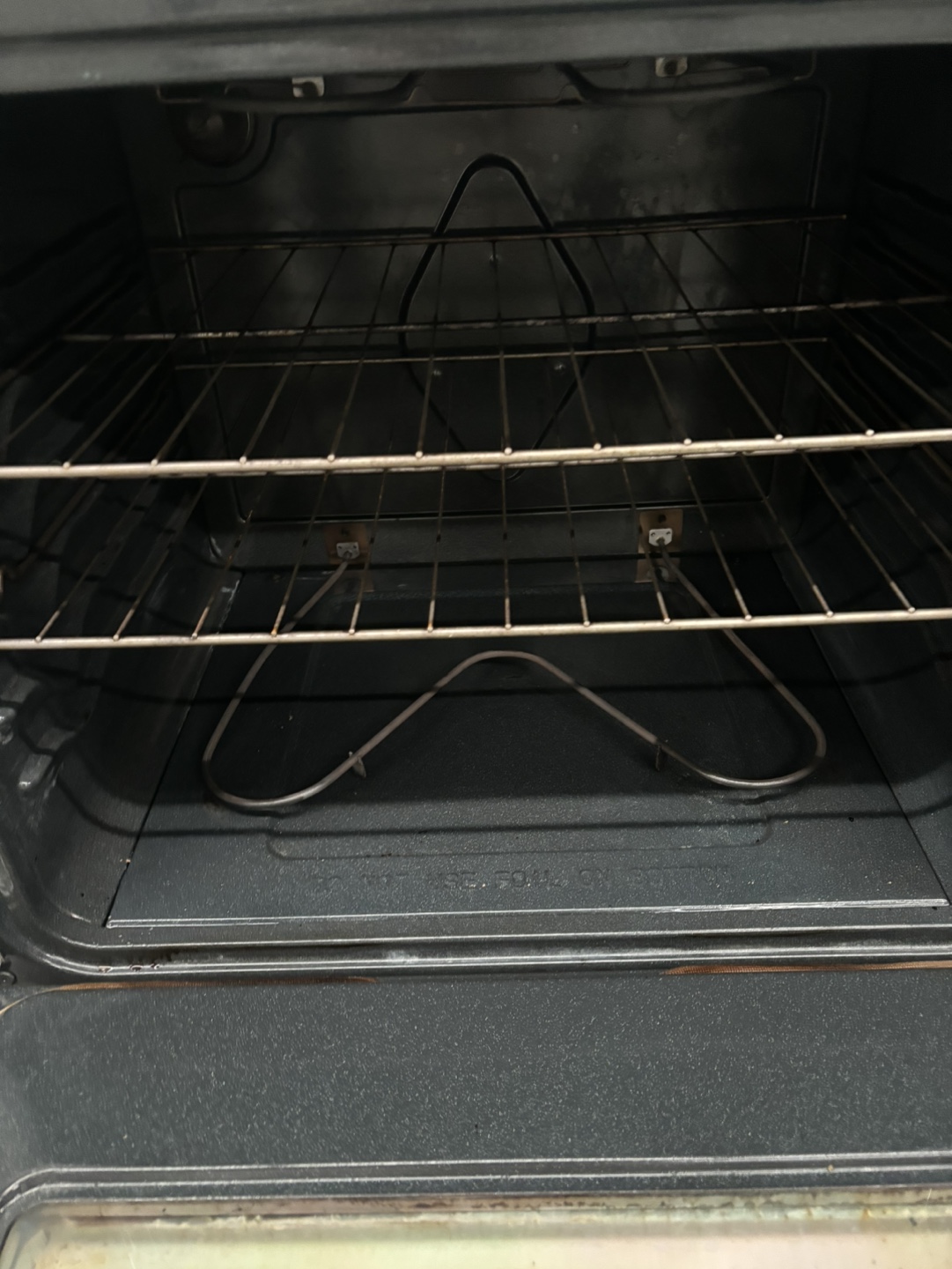 Frigidaire Electric Stove - photo 2