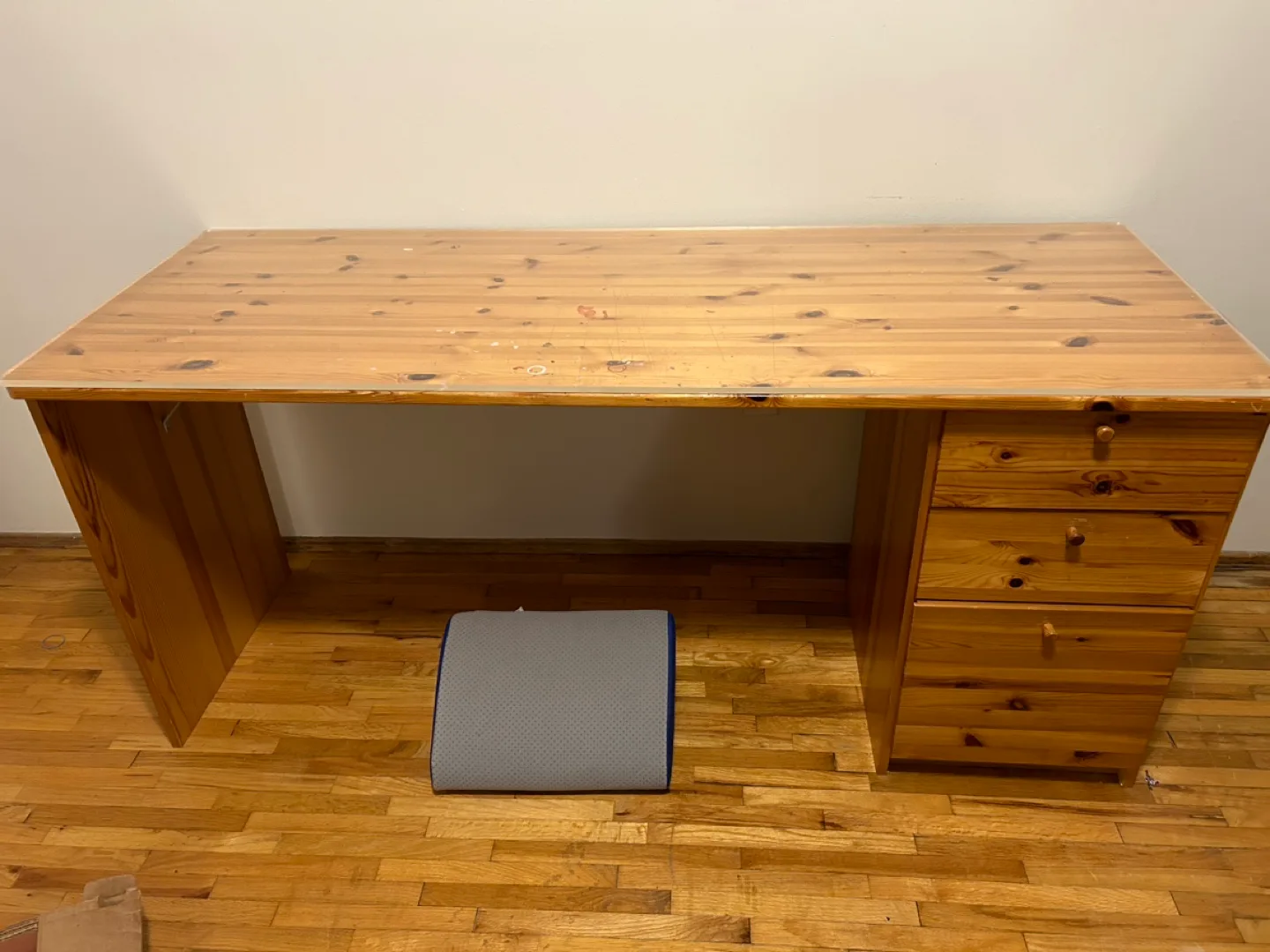 Big Desk with 3 Drawers thumbnail