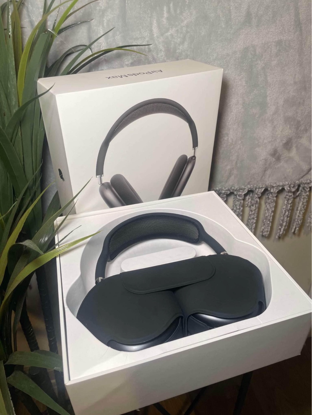 Brand New AirPods Max - Sealed Box - photo 3