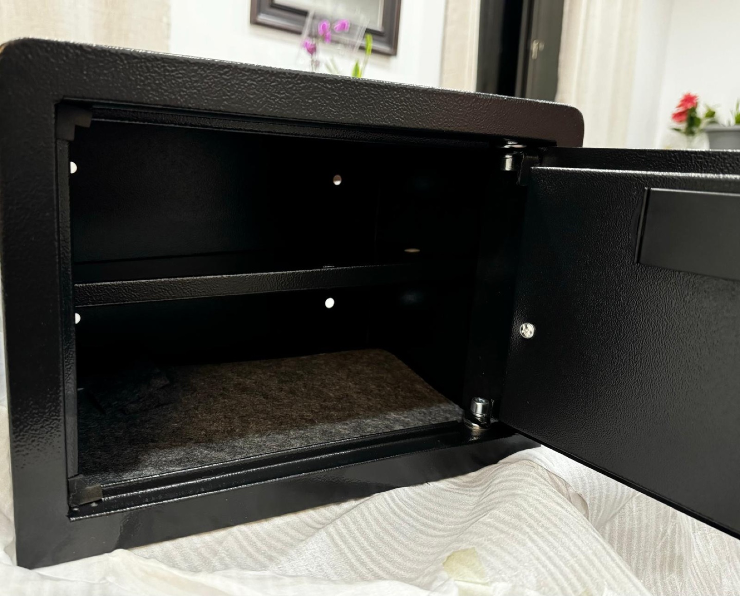 Wasjoye Small Safe with Key and Combination Lock - photo 2