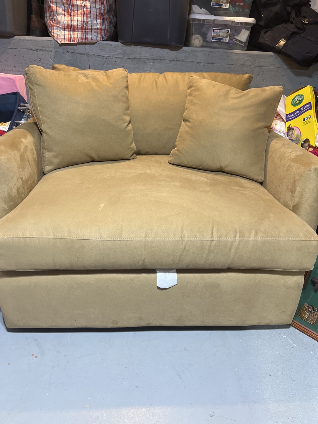 Crate & Barrel Loveseat - photo 2