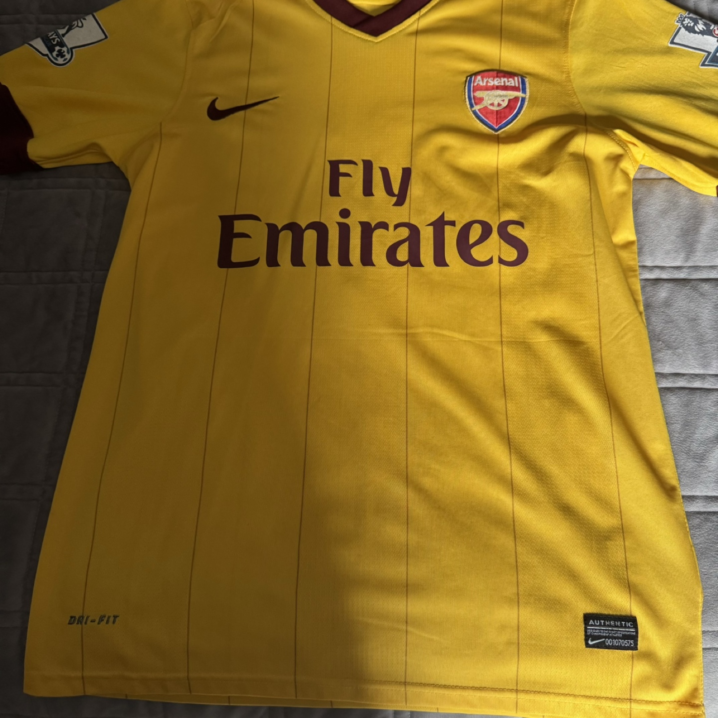 Arsenal V. Persie 10 Jersey Karrot