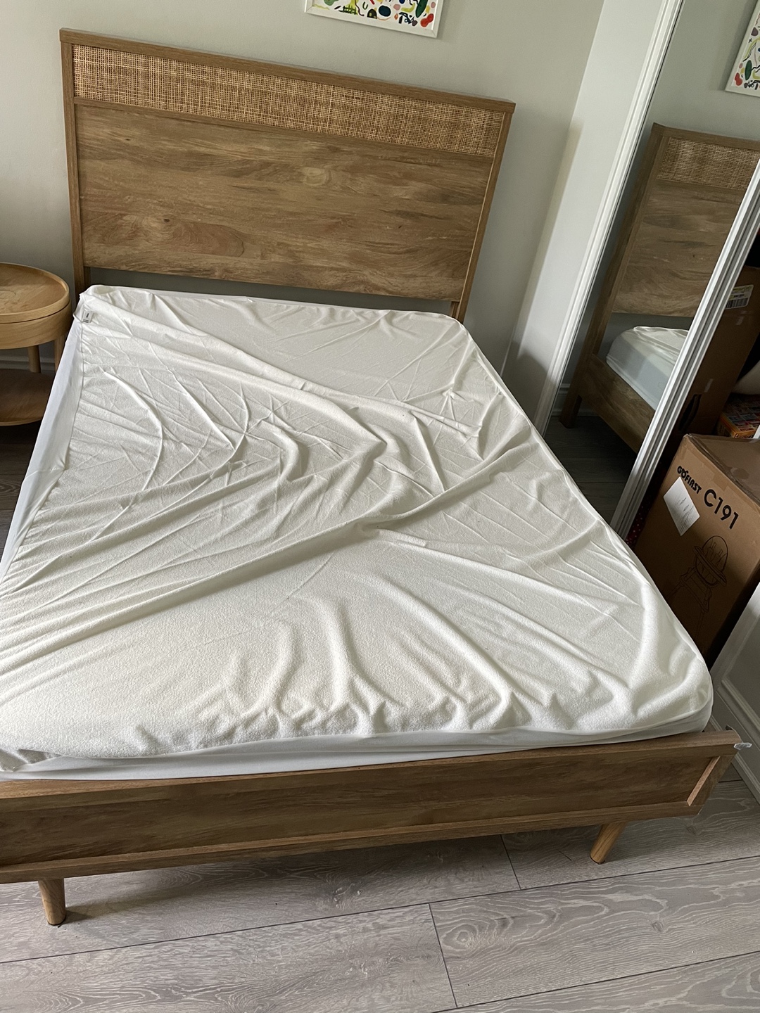 Structube double-size bed & mattress