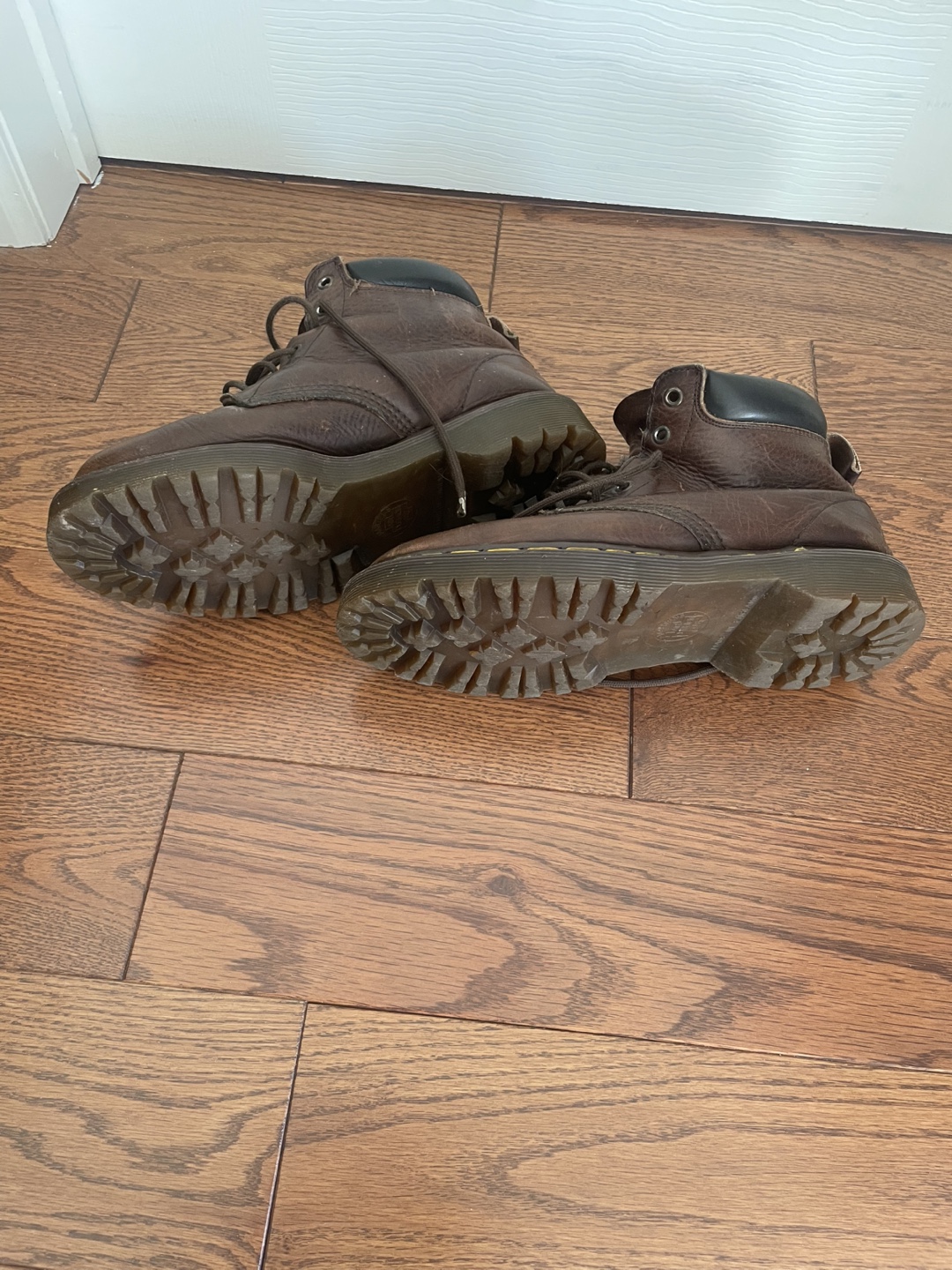Vintage Dr. Martens Brown Leather Boots Size 9 - photo 3