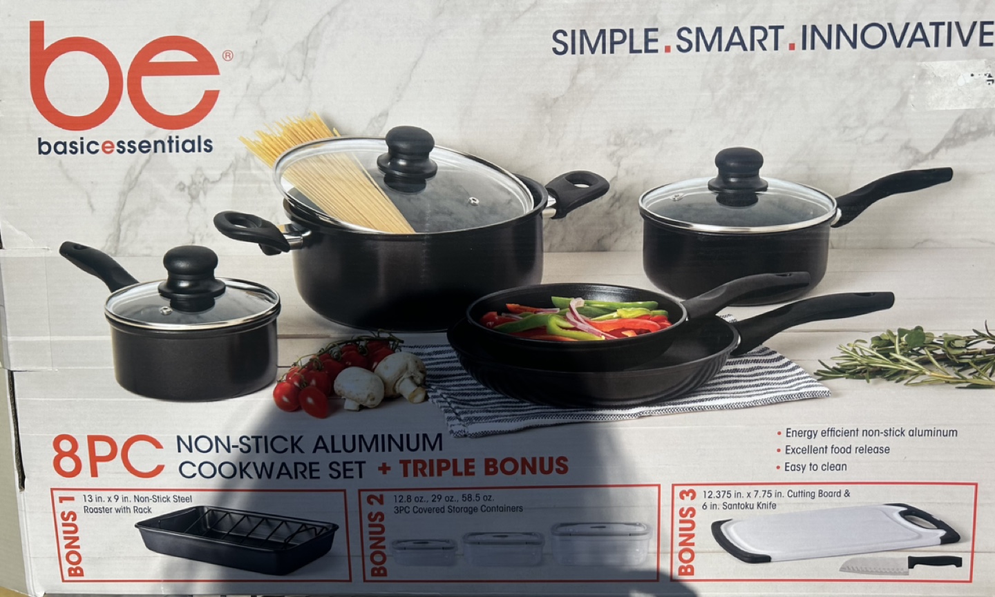 New 8 Piece Non-Stick Aluminum Cookware Set with Triple Bonus