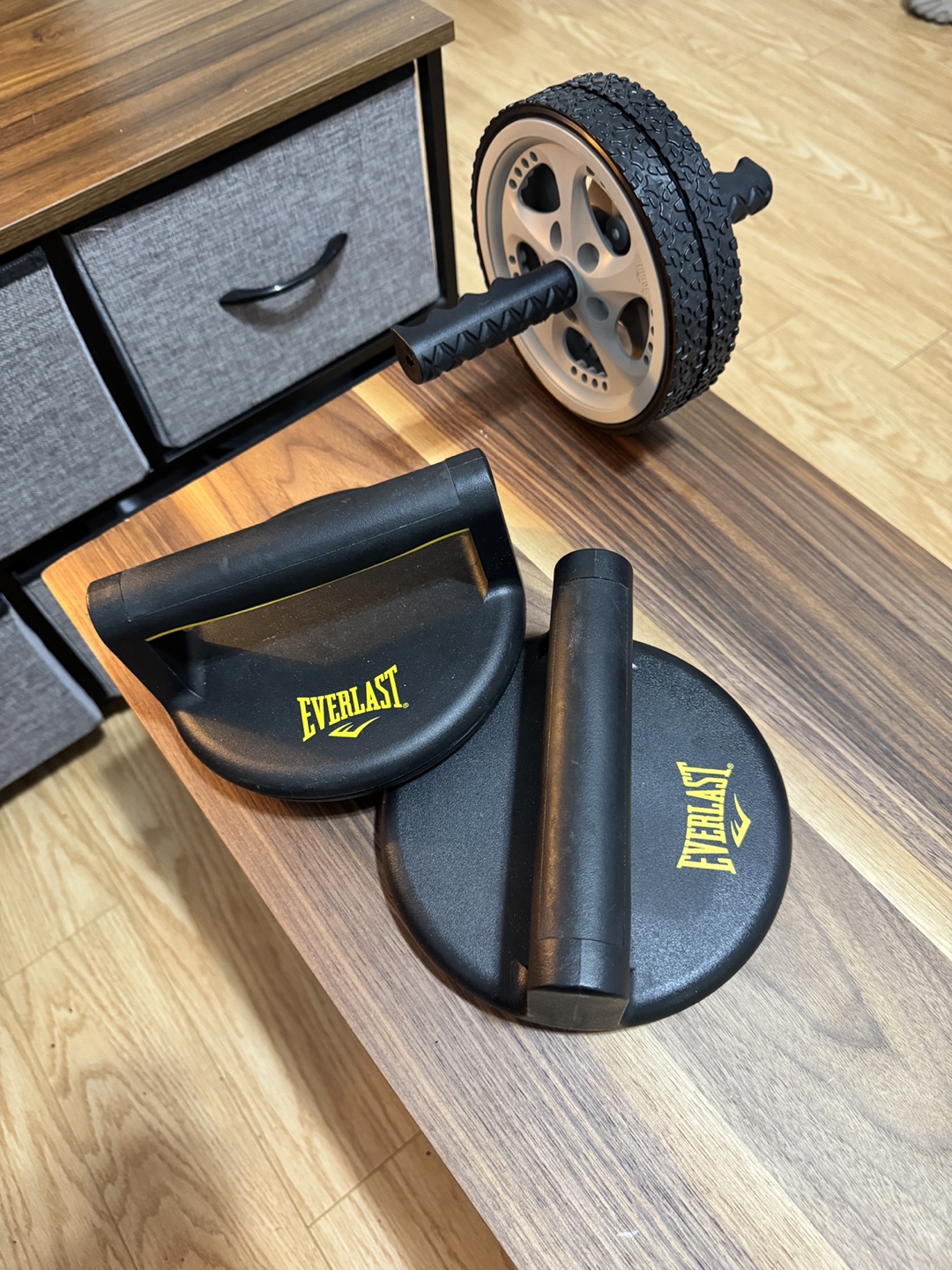 Everlast Ab Roller Wheel and Push-Up Stands
