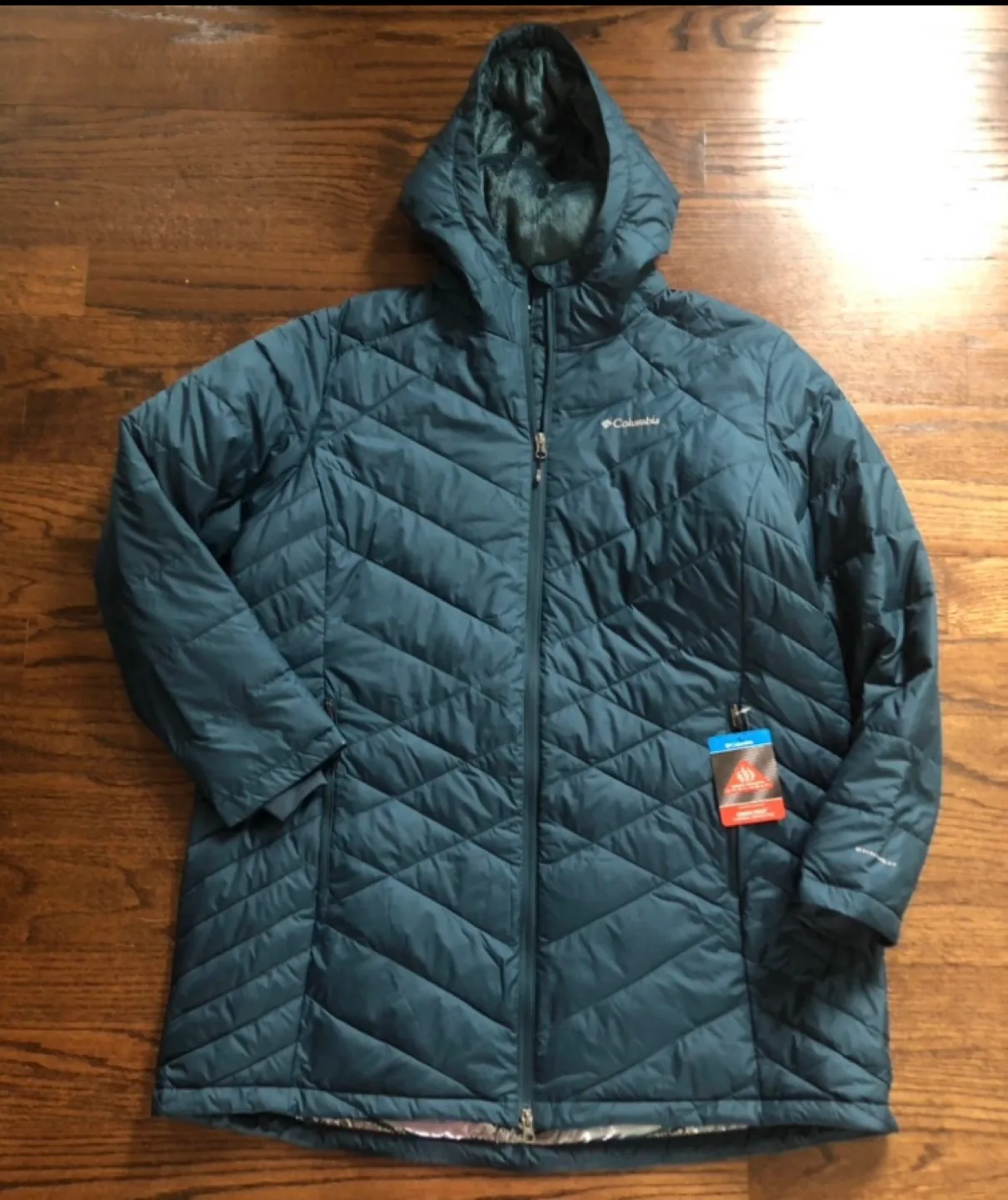 Columbia Women's Insulated Jacket with Hood thumbnail