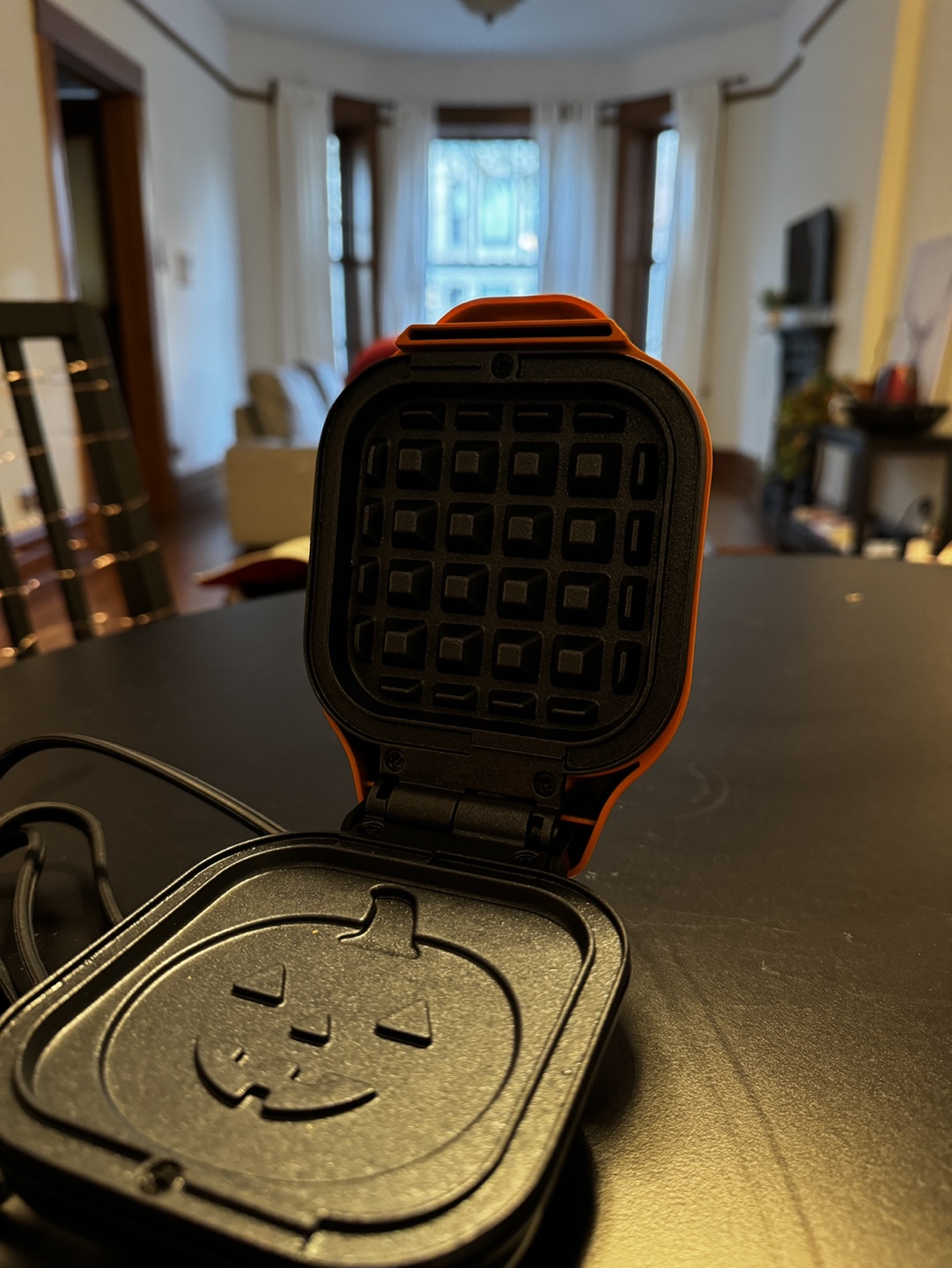 Rise Products Jack-O-Lantern Mini Waffle Maker - photo 4