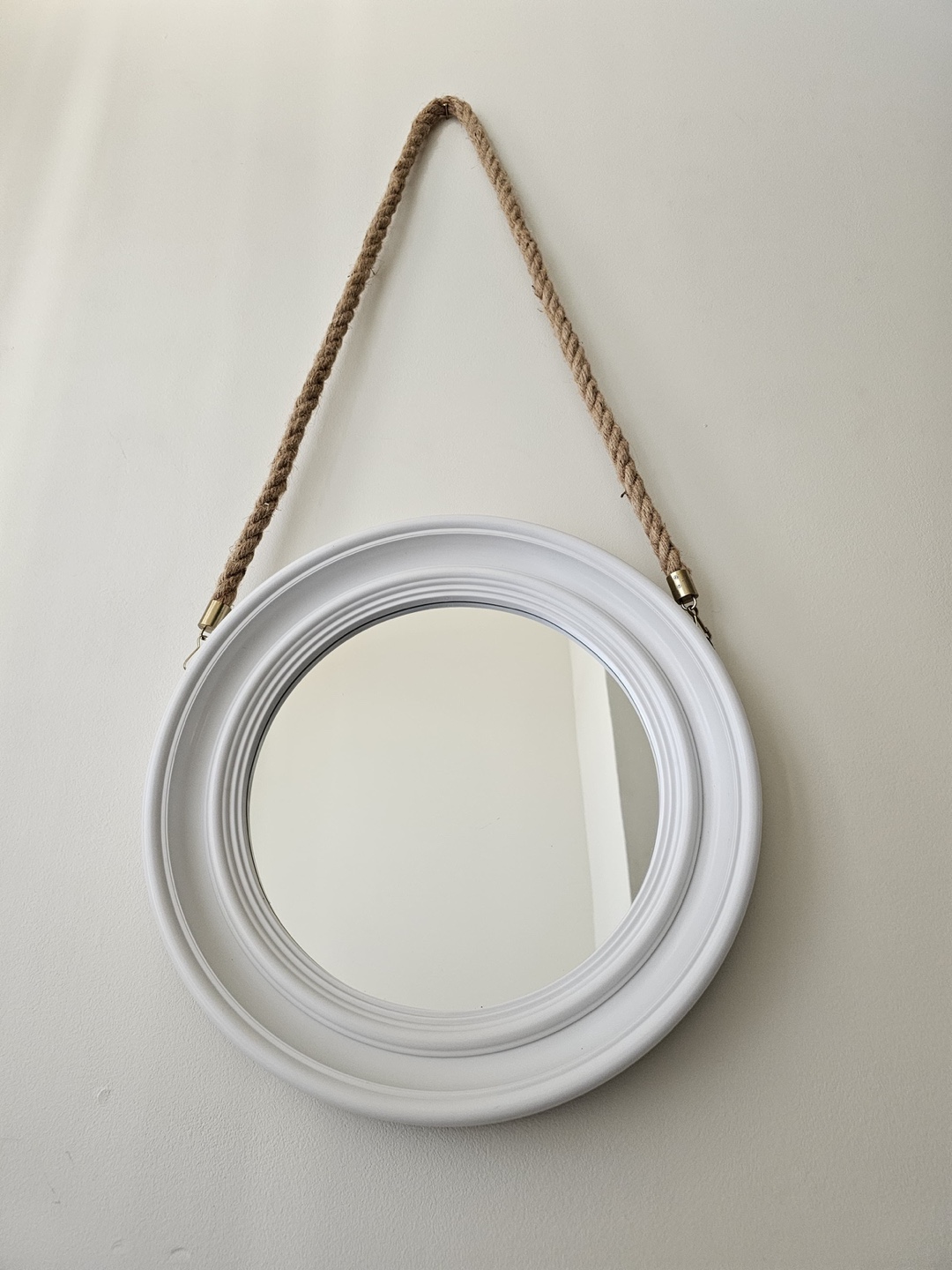 Round White Mirror with Rope
