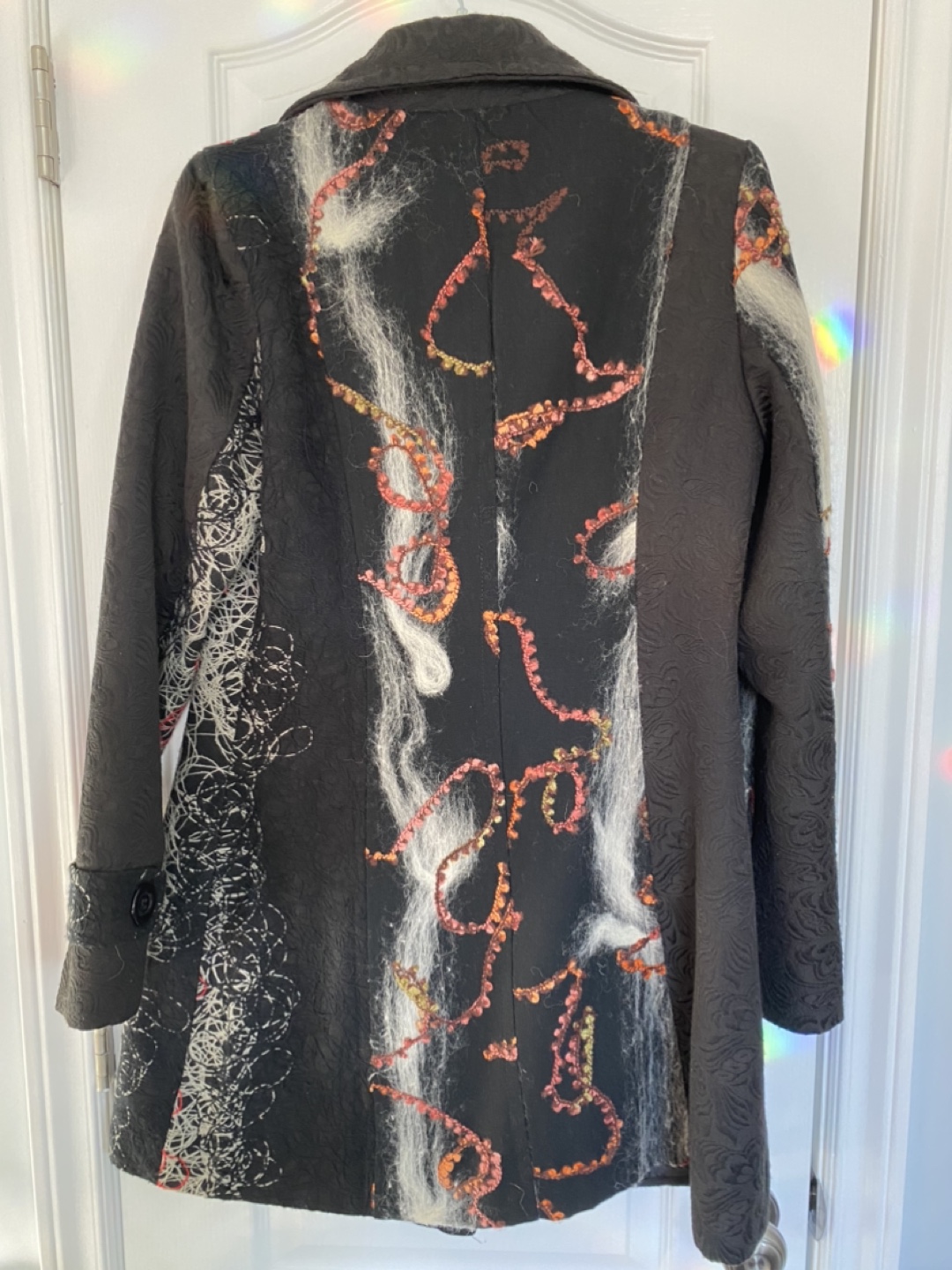 Papillon Black and red embroidered Coat Size M - photo 2