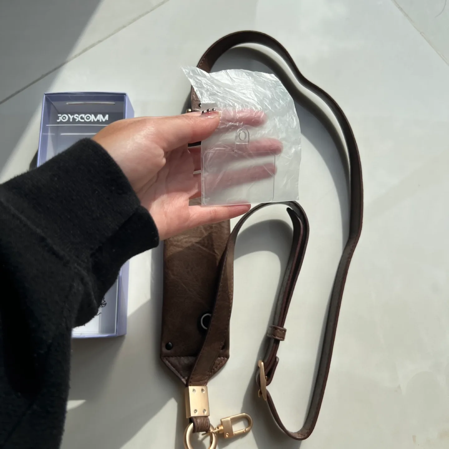 Leather Phone Body Strap image indicator(6)