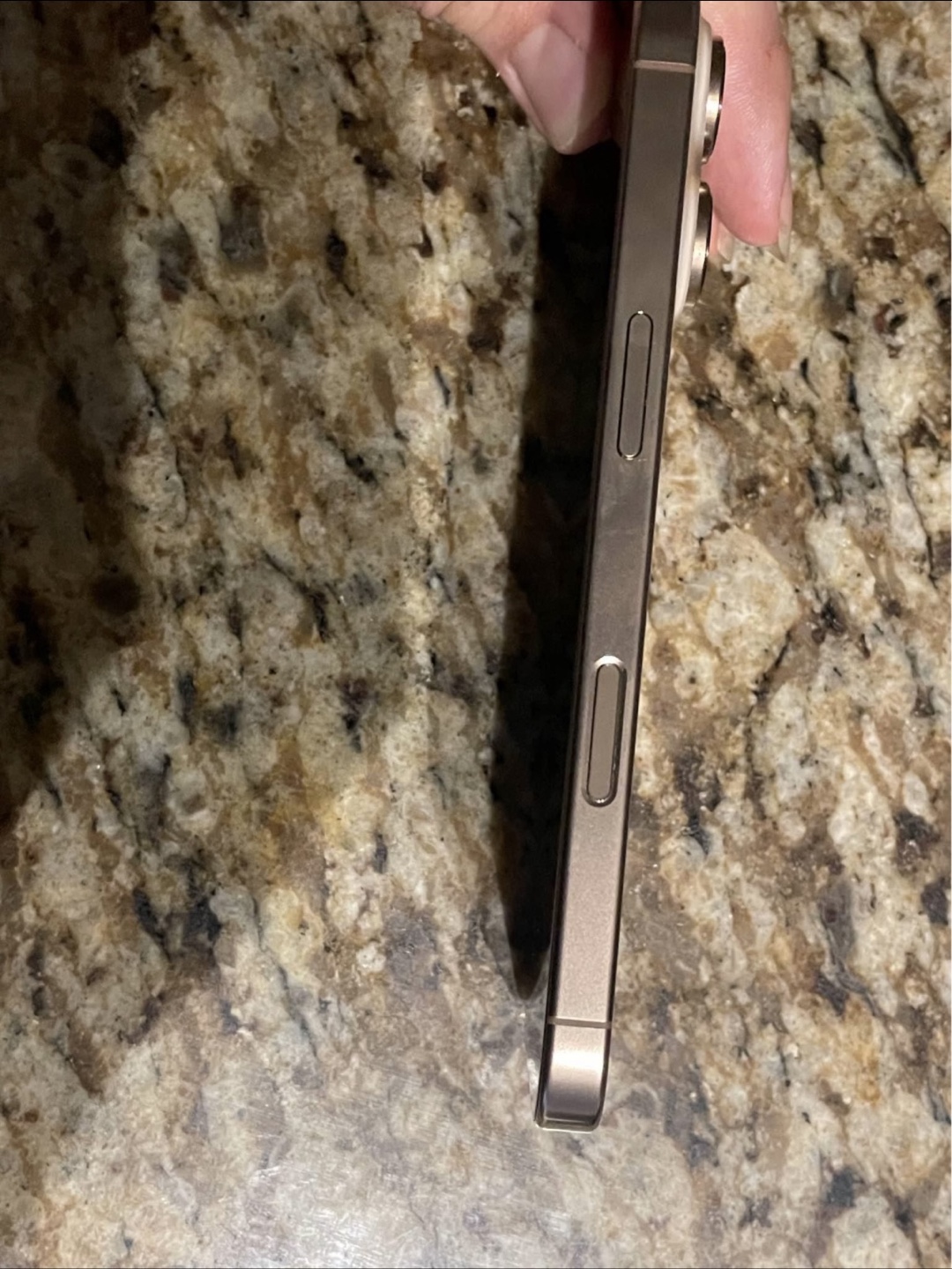 iPhone 16 Pro 128GB Desert titanium - photo 3