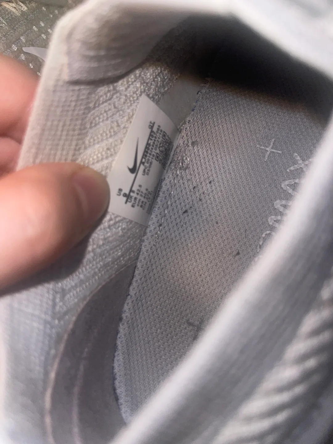 Nike Air VaporMax Flyknit White (Running/ Casual shoes) image indicator(6)