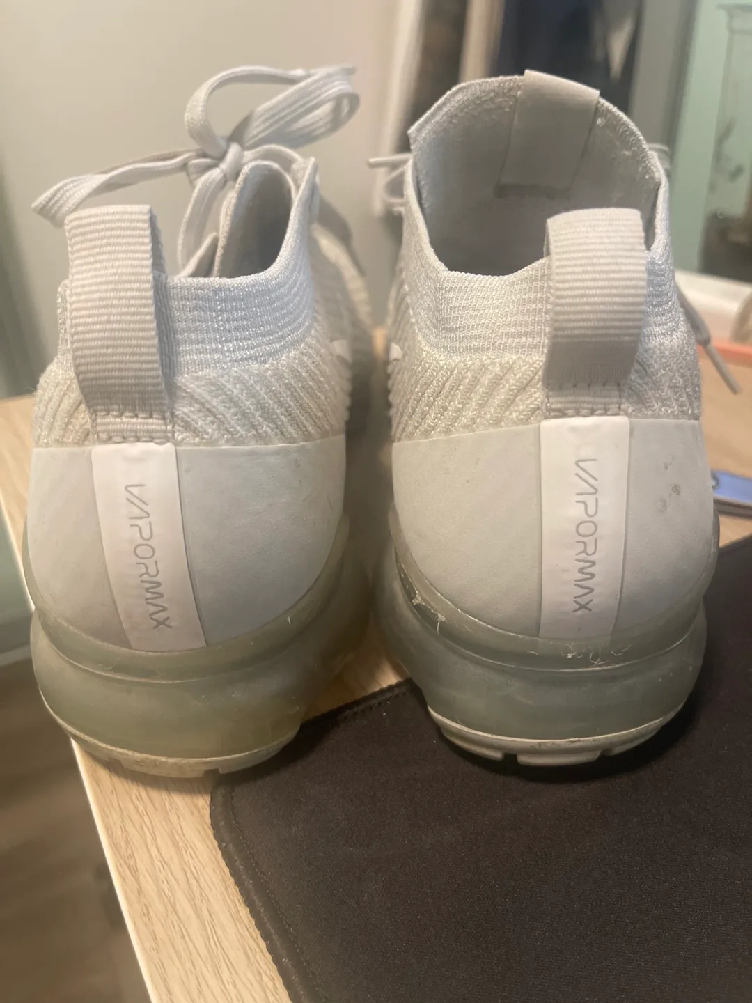 Nike Air VaporMax Flyknit White (Running/ Casual shoes) image indicator(3)