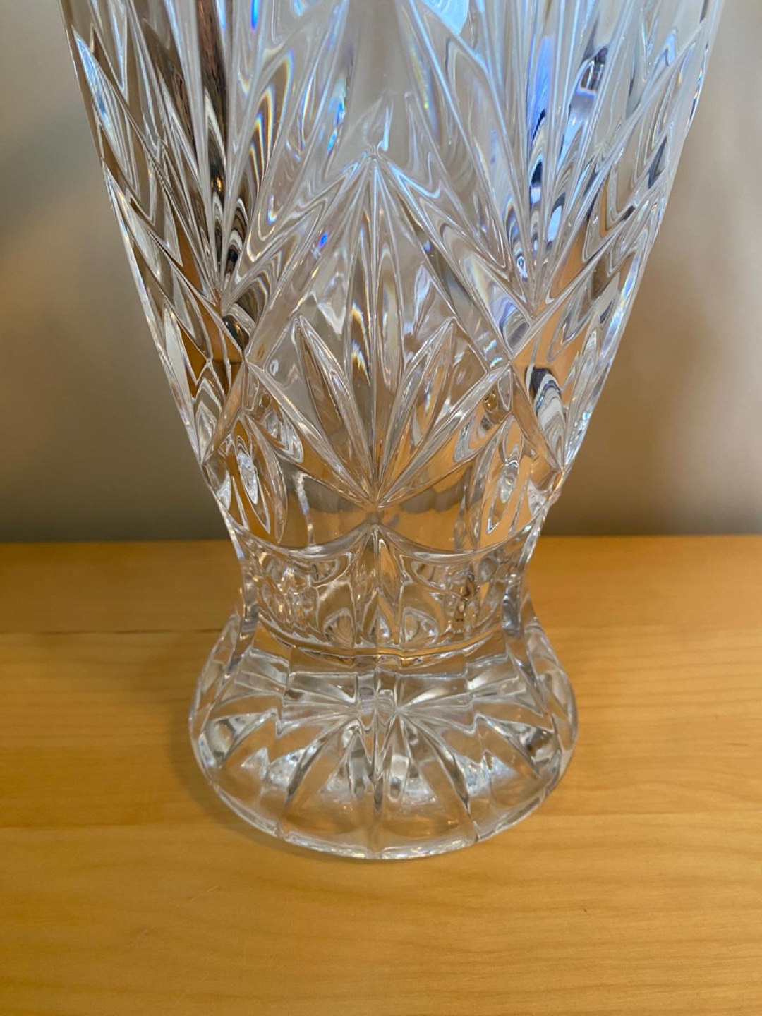CRYSTAL VASE IN PERFECT CONDITION - photo 2