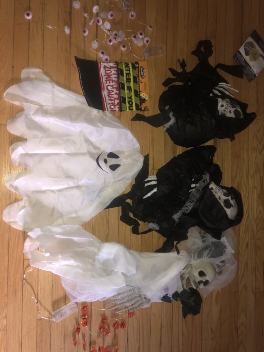 Halloween Decorations - photo 4