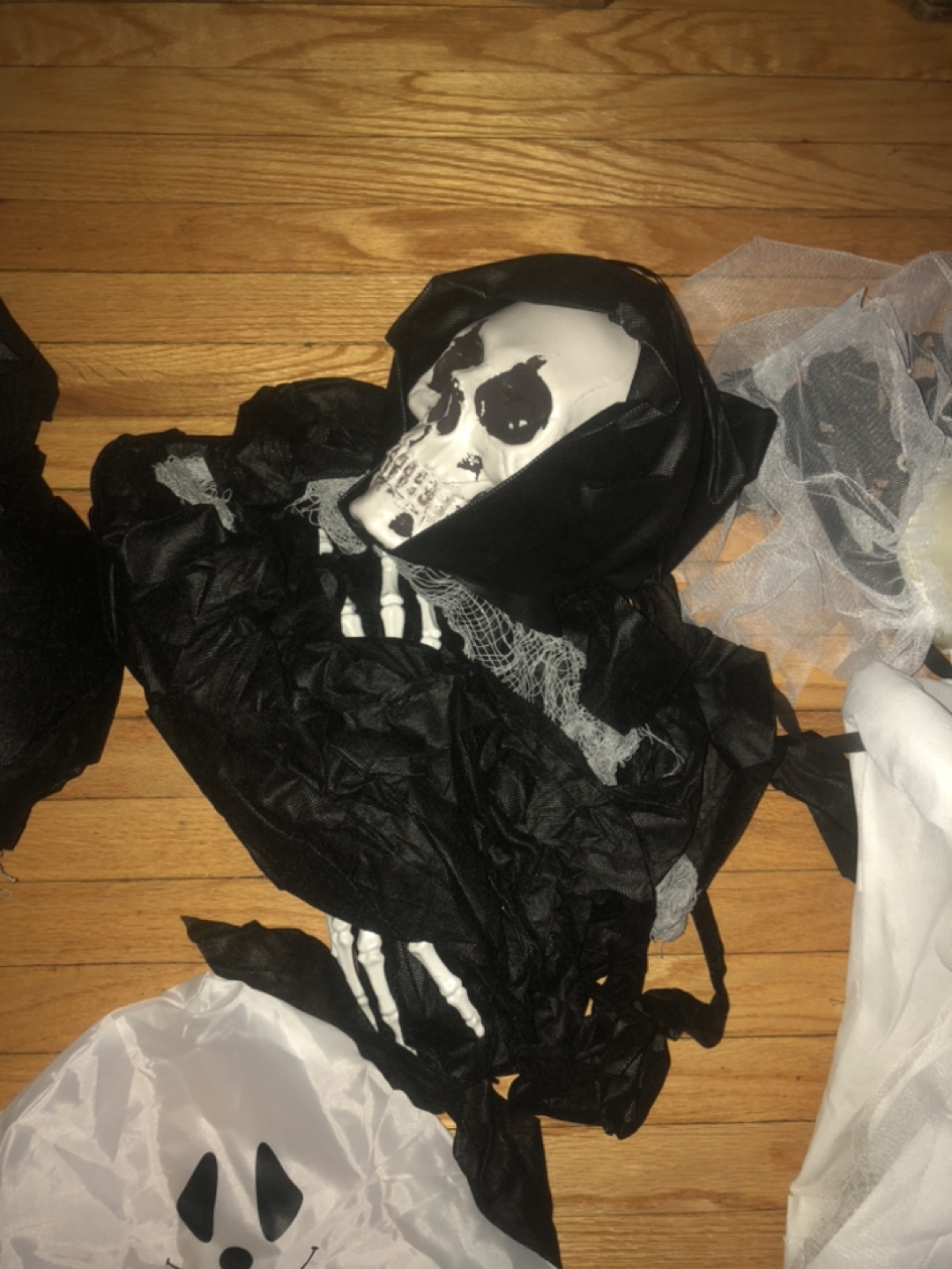 Halloween Decorations - photo 2
