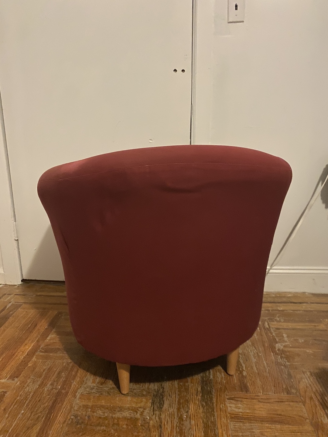 Red Armchair - photo 2