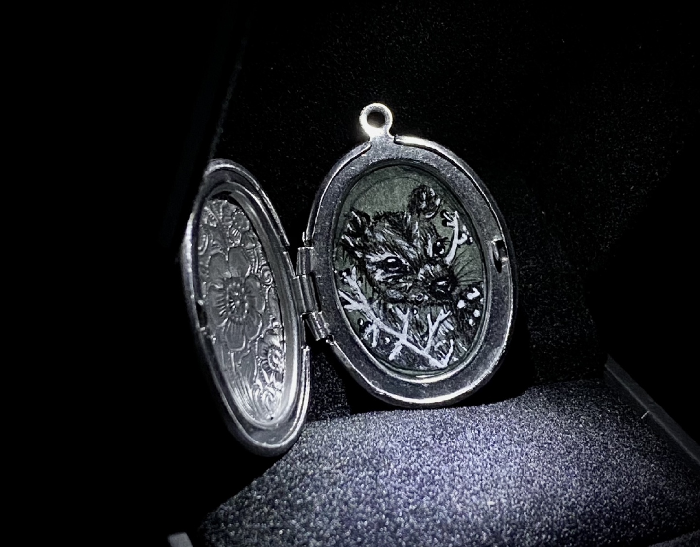 Hand Painted Silver Animal Pendants - photo 5