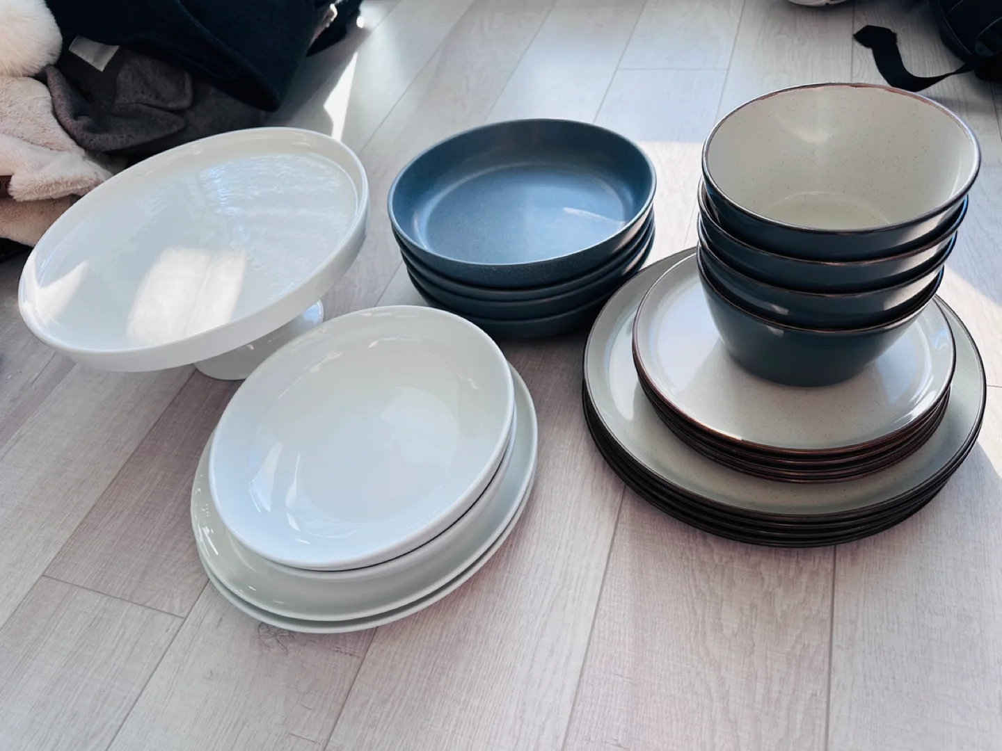 dish set thumbnail