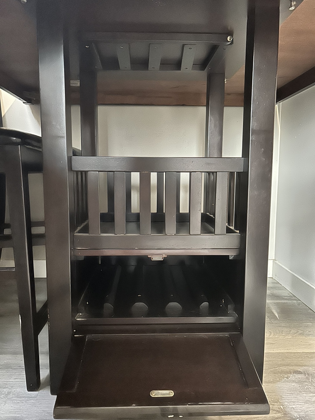 Square dining table set with four chairs - photo 2