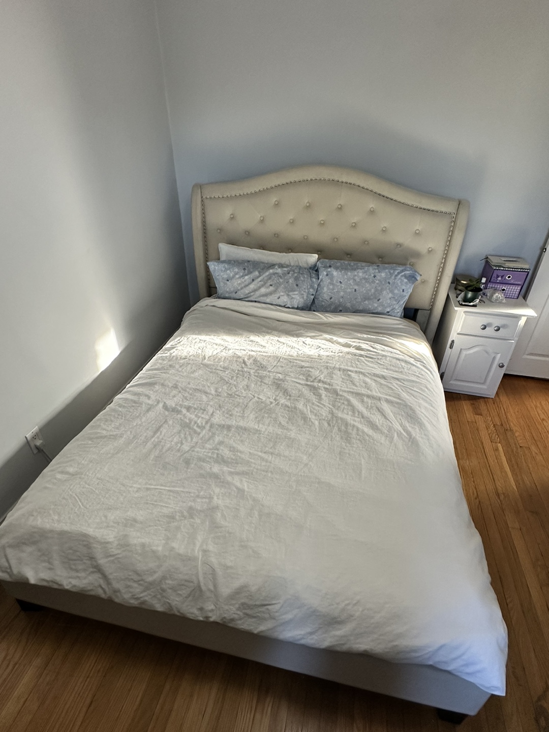 RESERVED - Queen Upholstered Bed Frame + Mattress if interested - photo 5