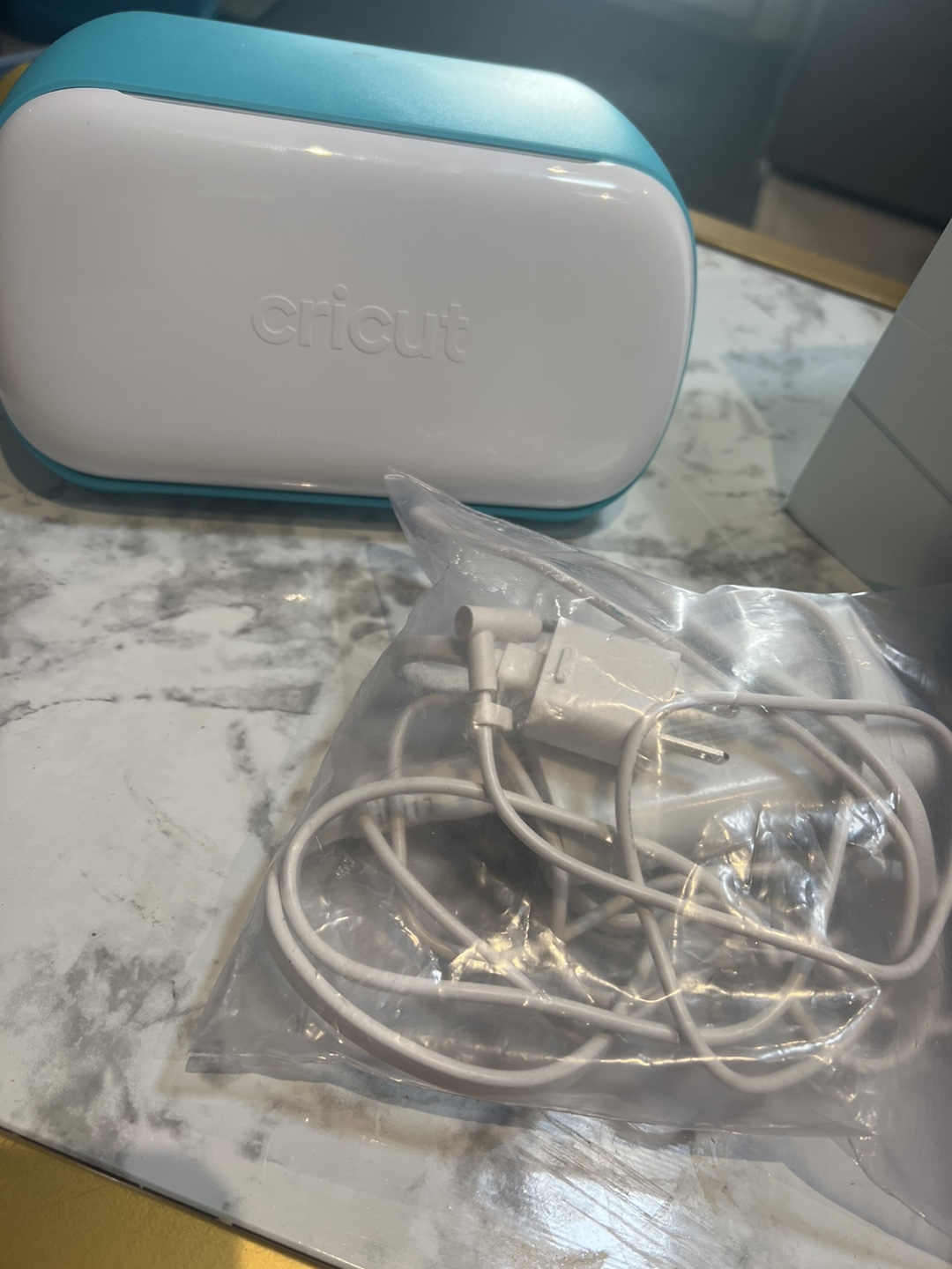 **moving out sale** Cricut Joy Machine with mats and sheets - photo 3