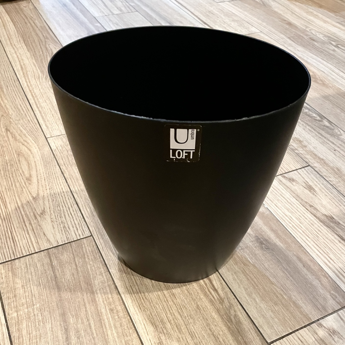 Umbra Loft small trashcan