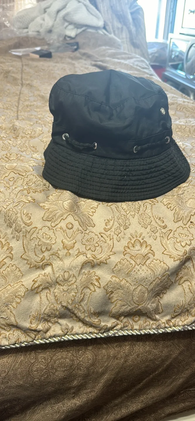 Black Bucket Hat image indicator(2)