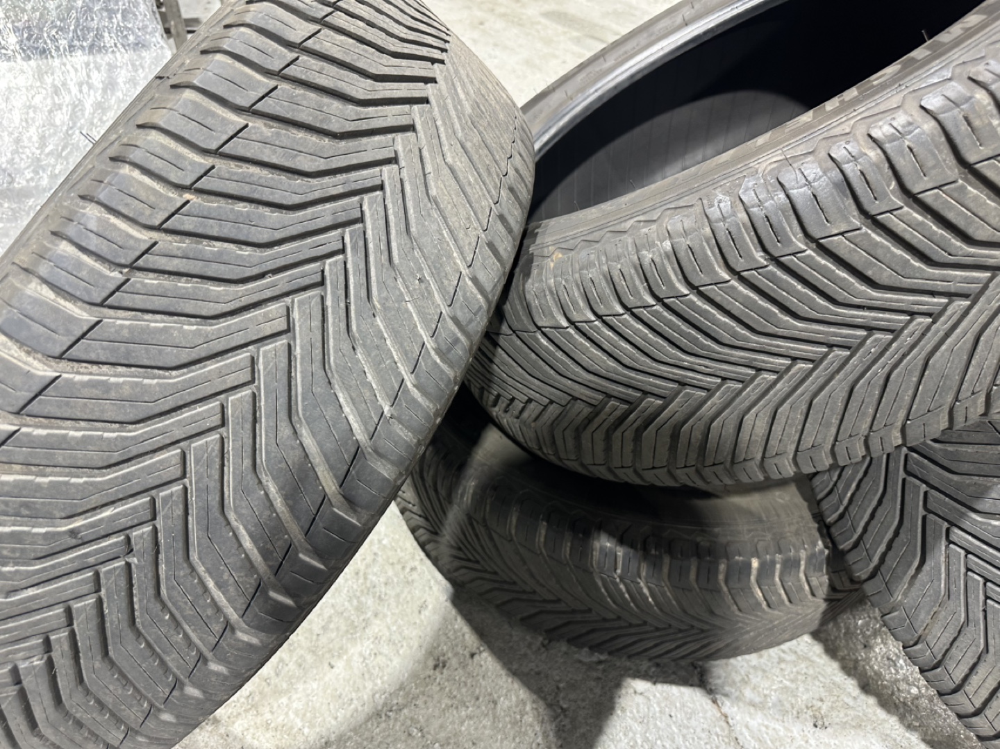 Winter/All Weather Tires 255/55 R20 - photo 2
