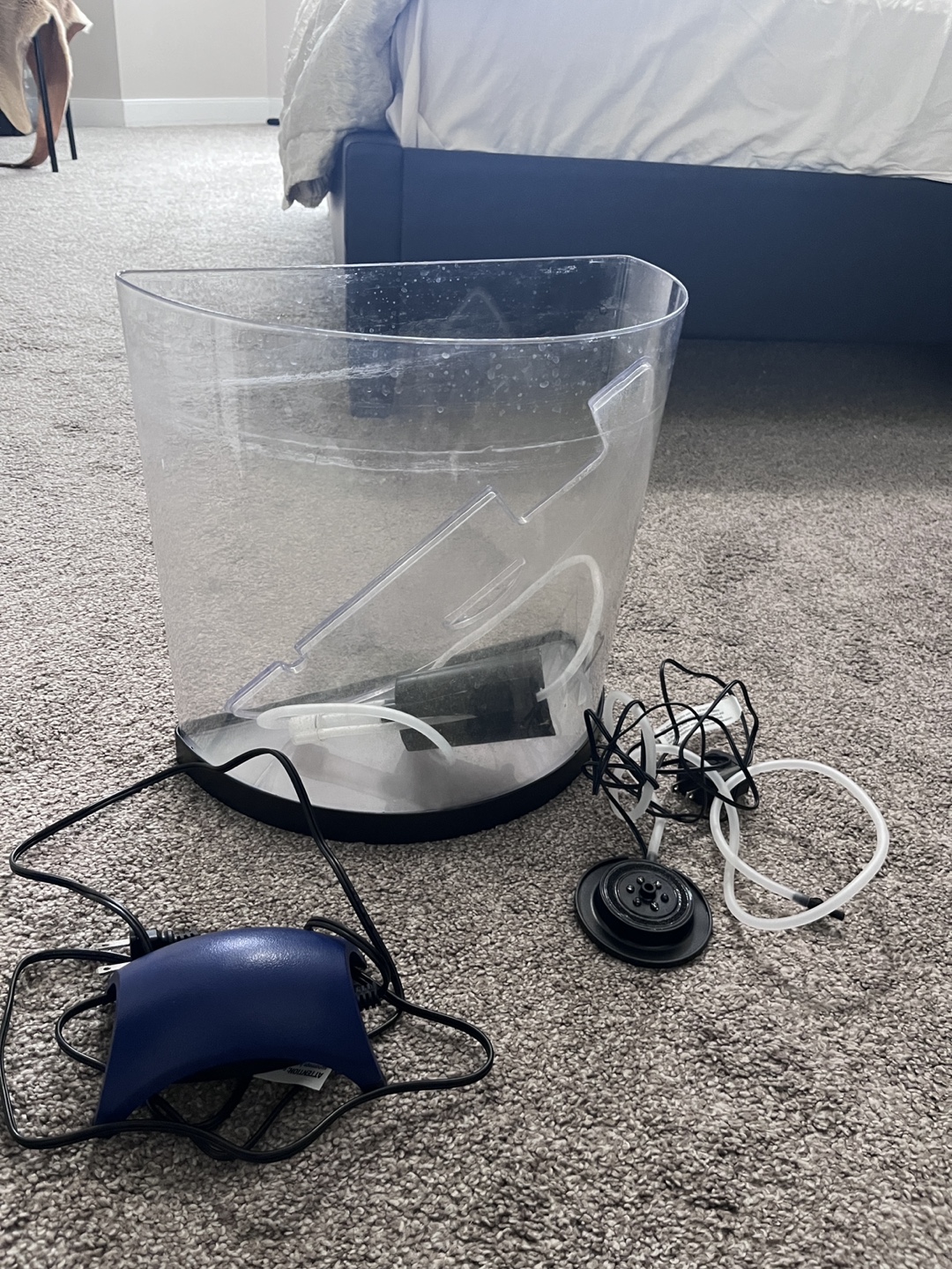 3 gallon Fish Tank & Accessories