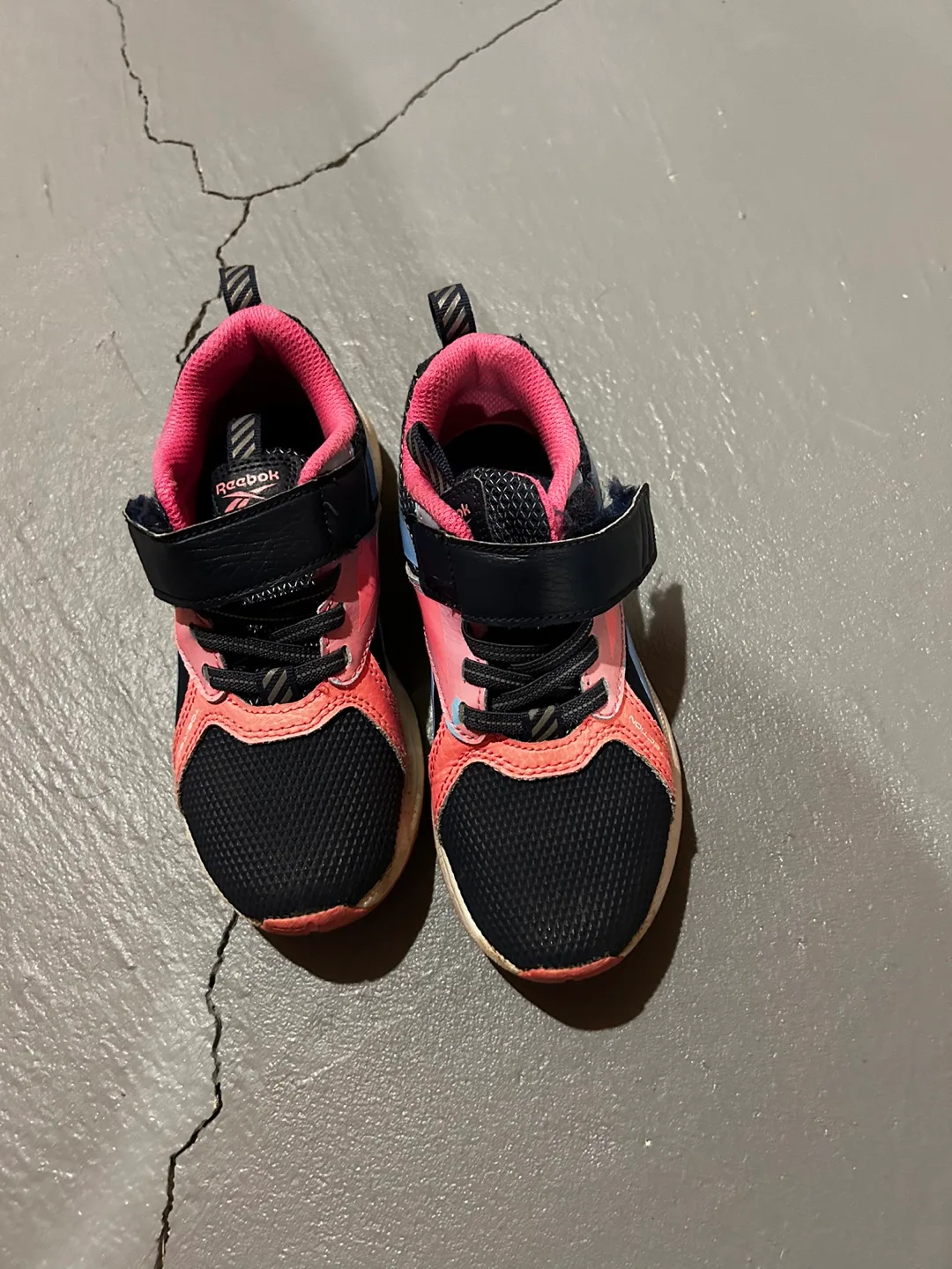 Reebok Running Shoes - Size 12 image indicator(2)